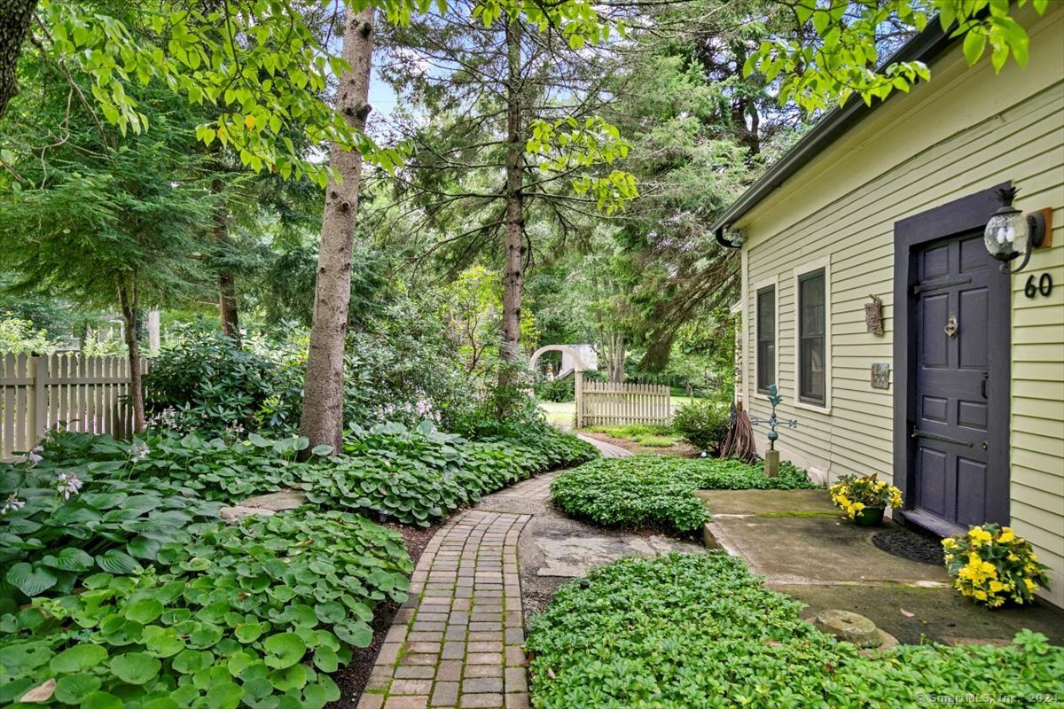 60 Fitzgerald Road