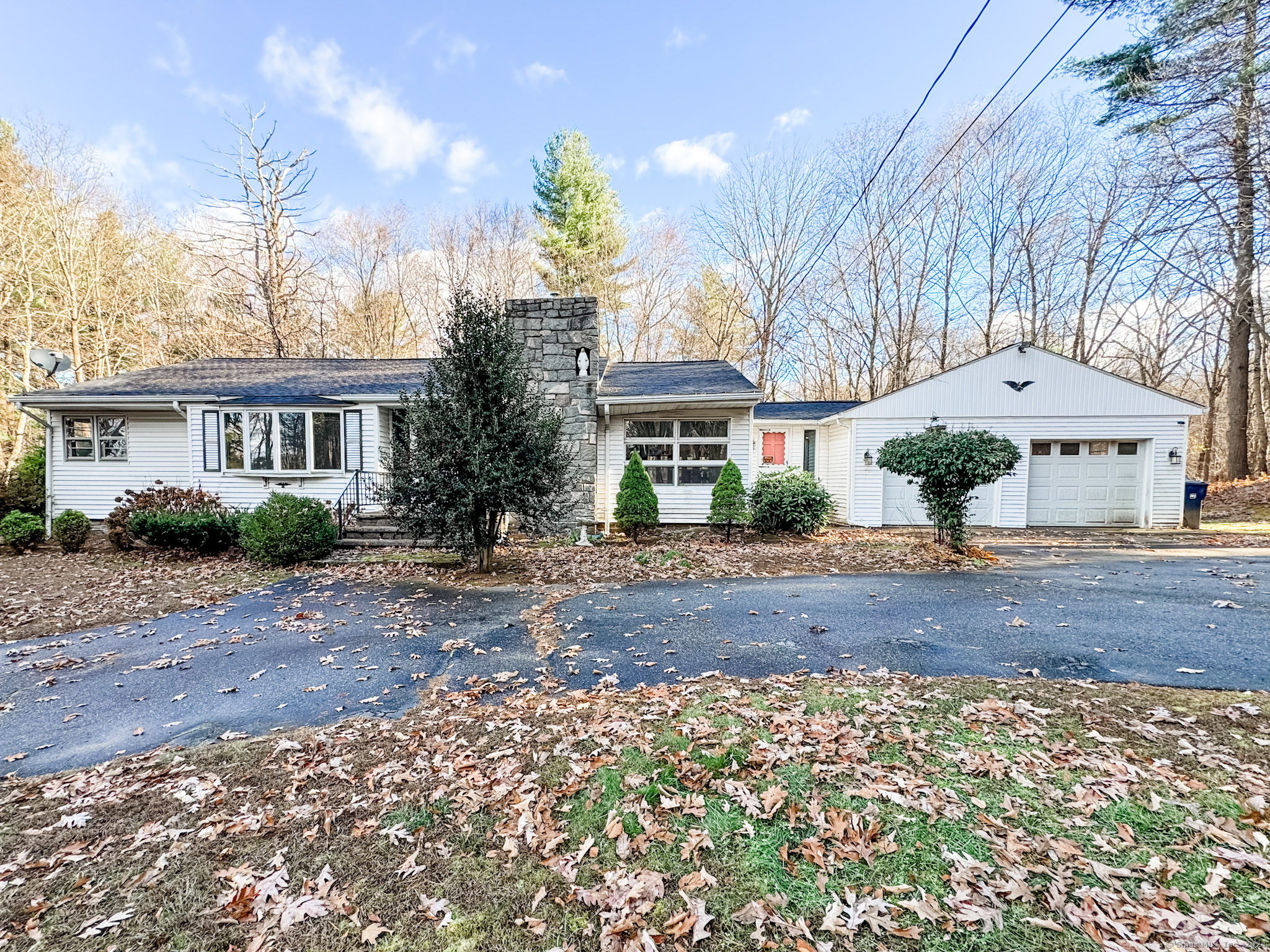 521 Lowell Davis Road