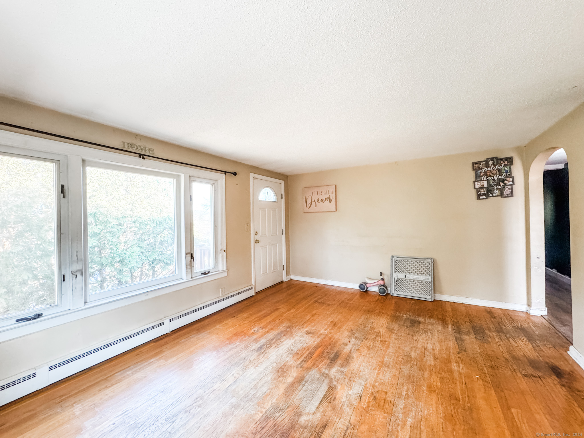 123 Grand Avenue