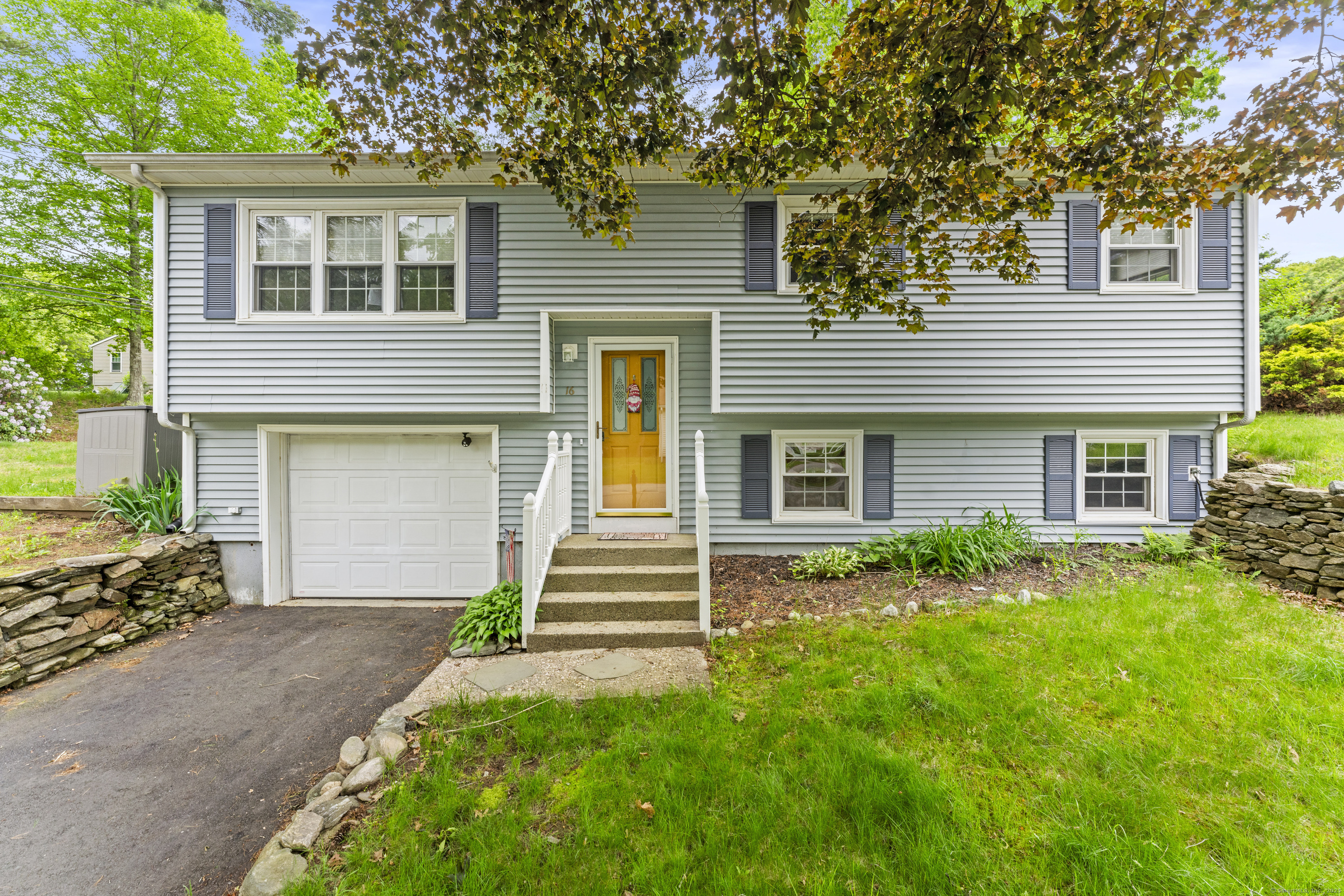 16 Spring Road