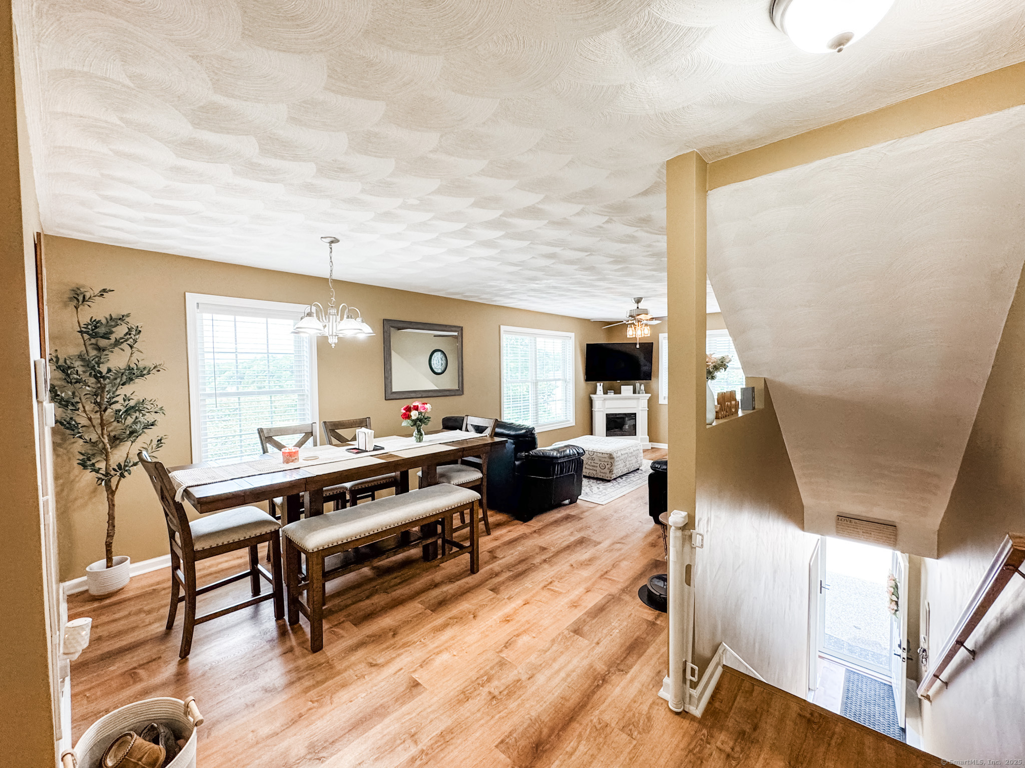60 Sachem Drive 60