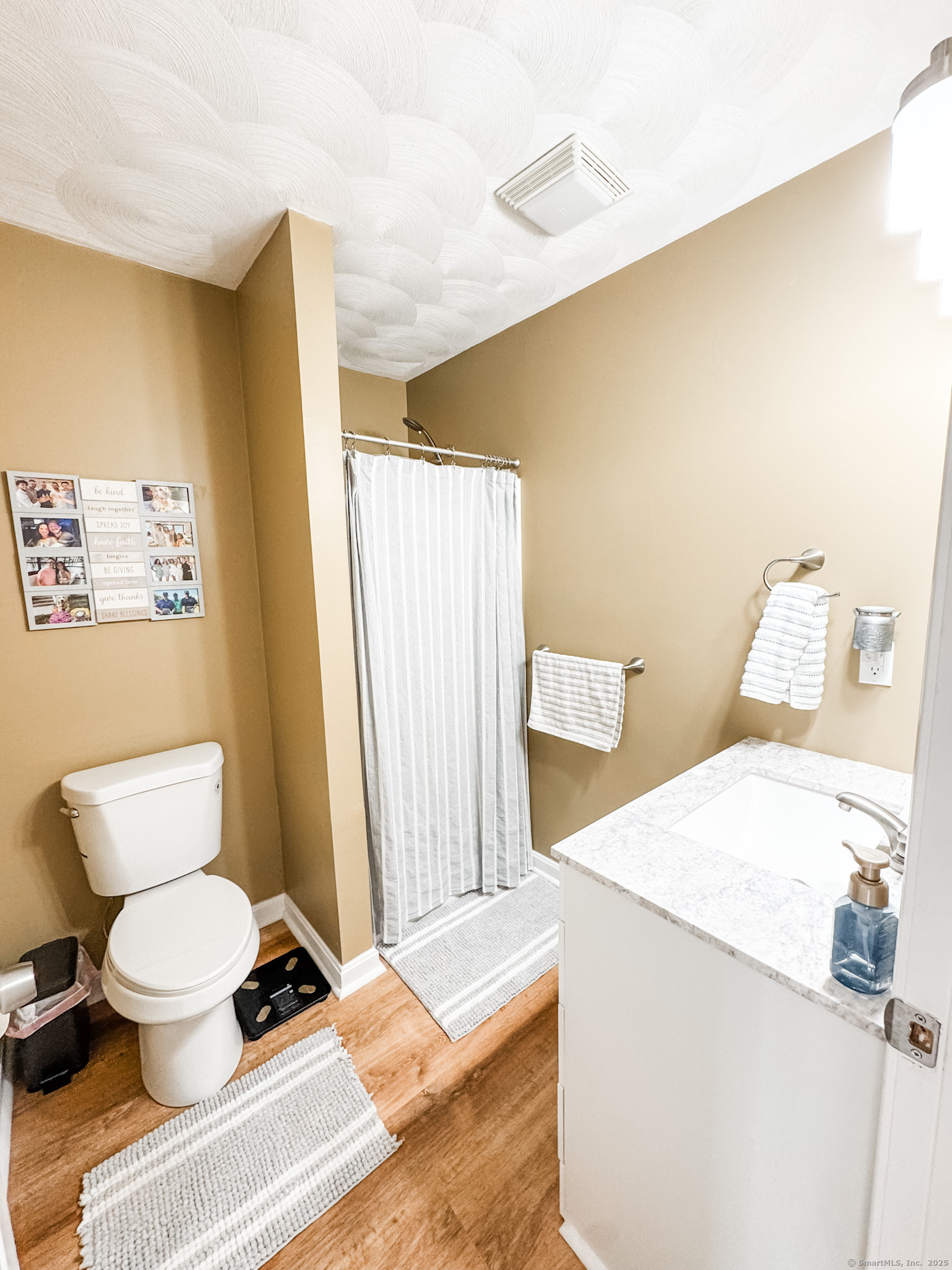 60 Sachem Drive 60