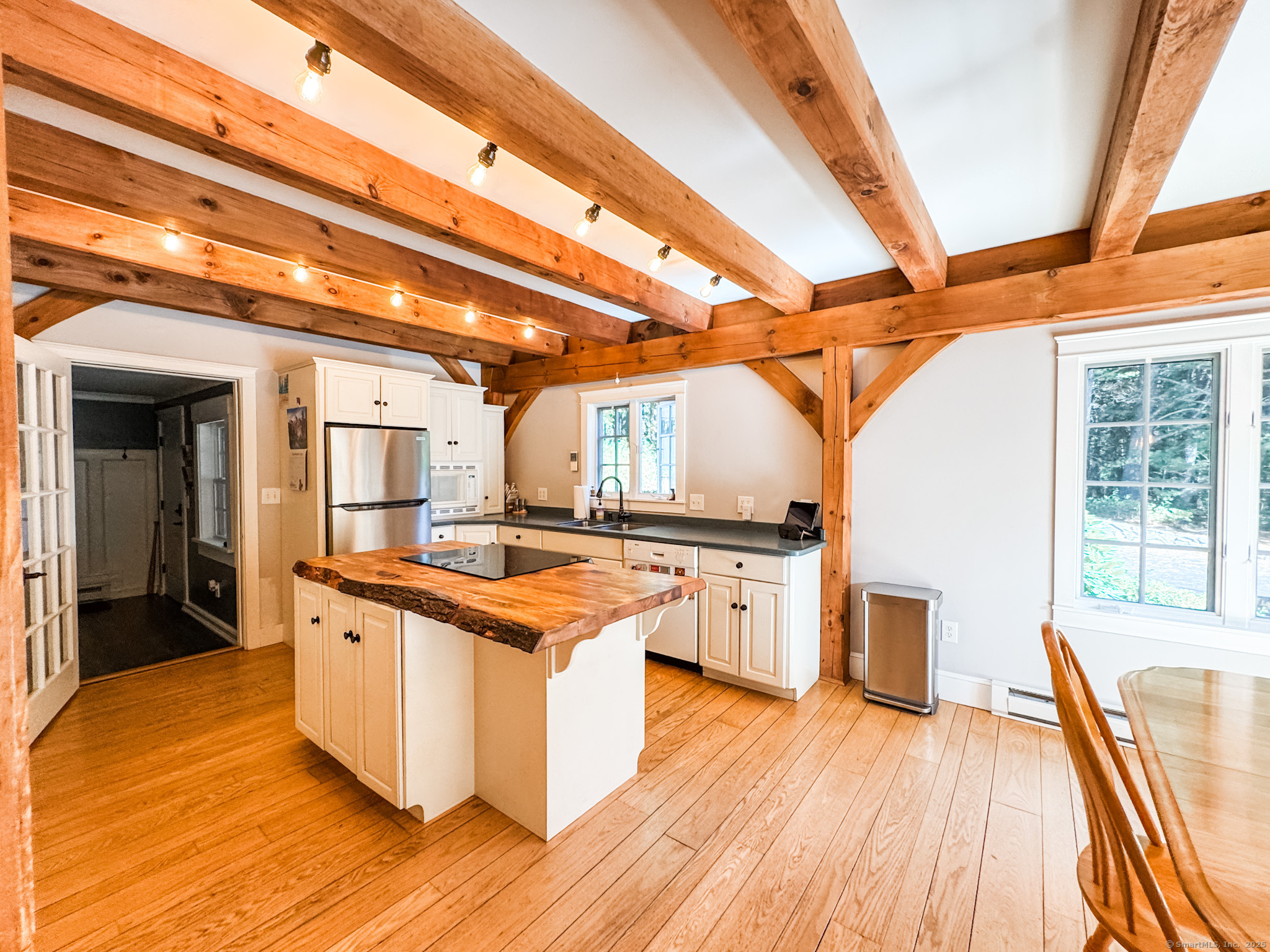166 Fabyan Road