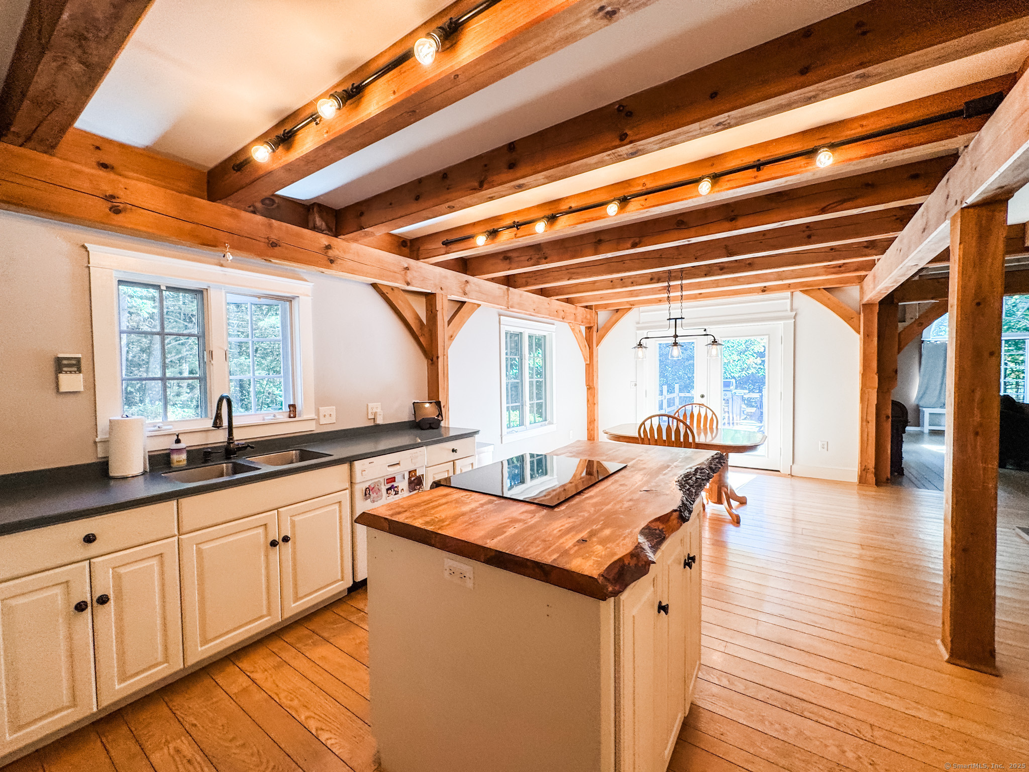 166 Fabyan Road