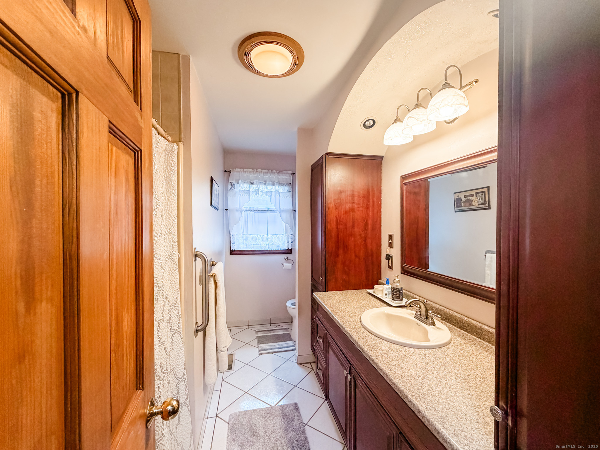 116 East Putnam Road