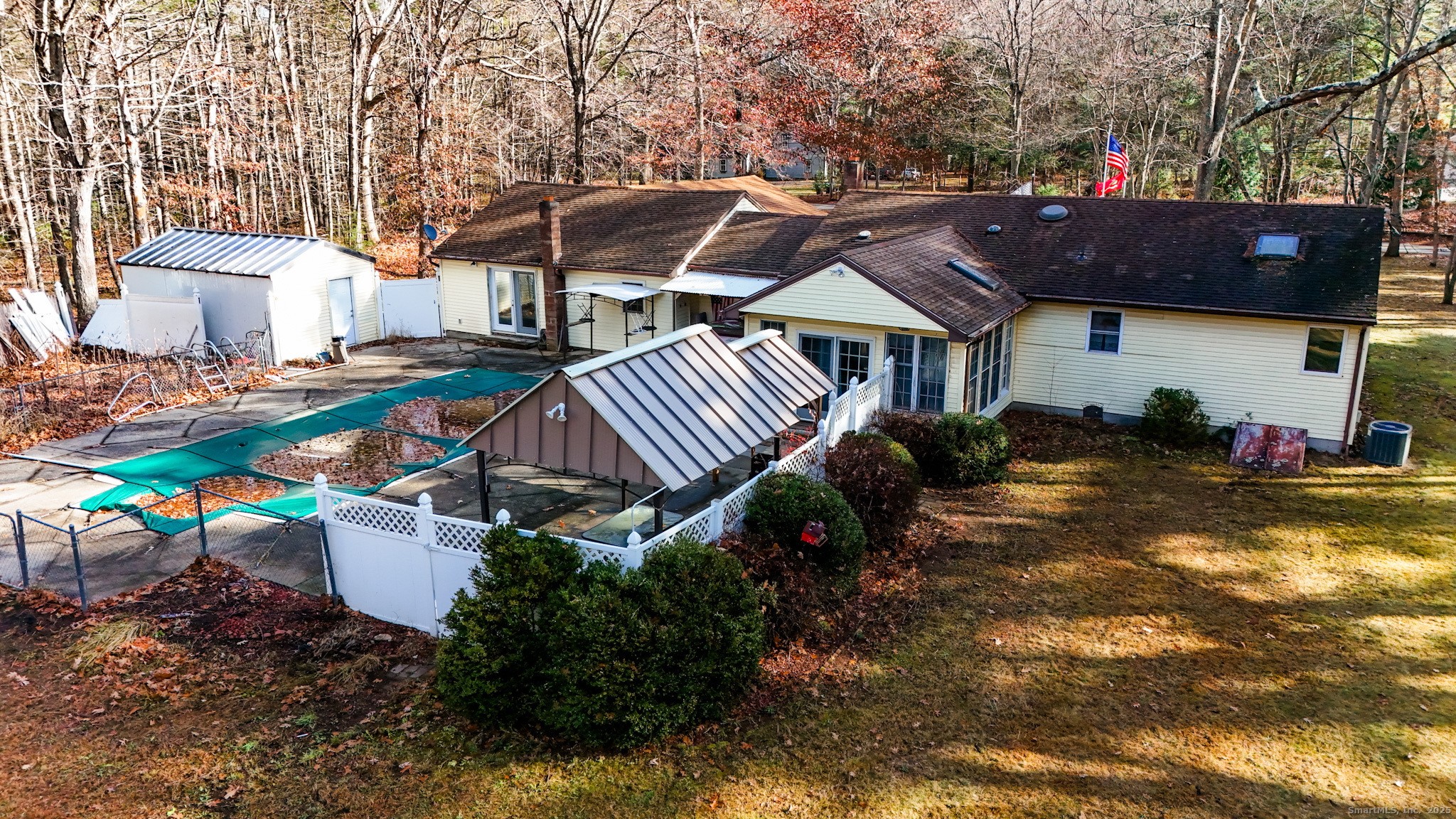 116 East Putnam Road