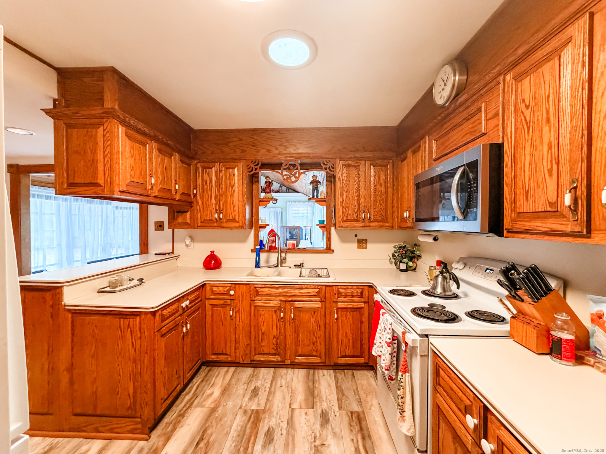 116 East Putnam Road