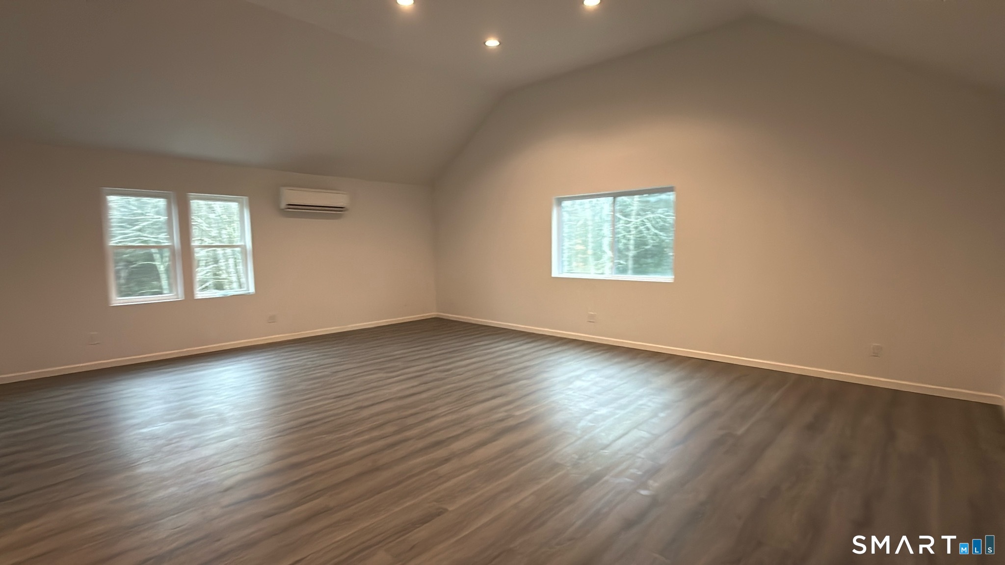 24 River Road