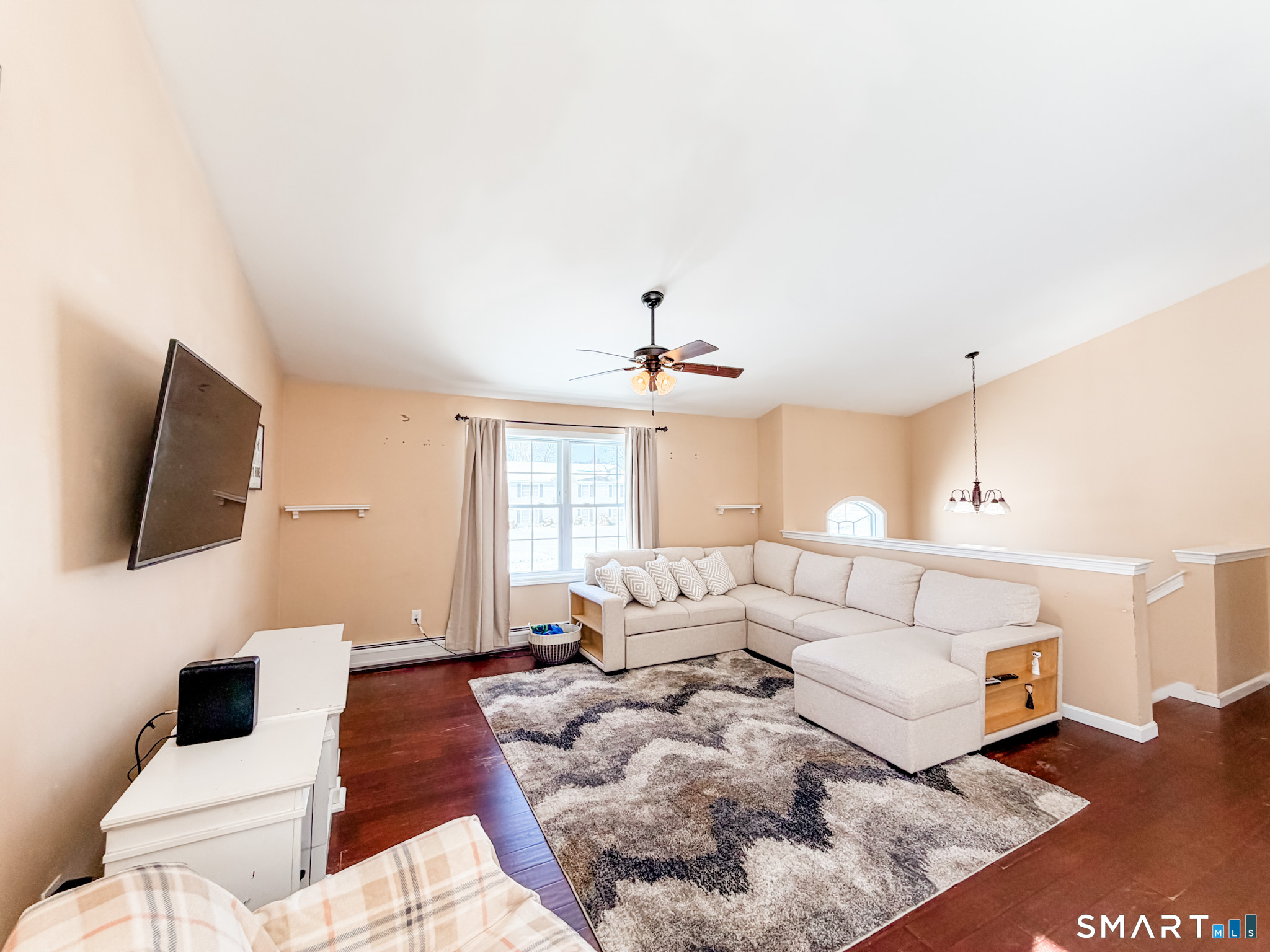 11 Brookside Drive