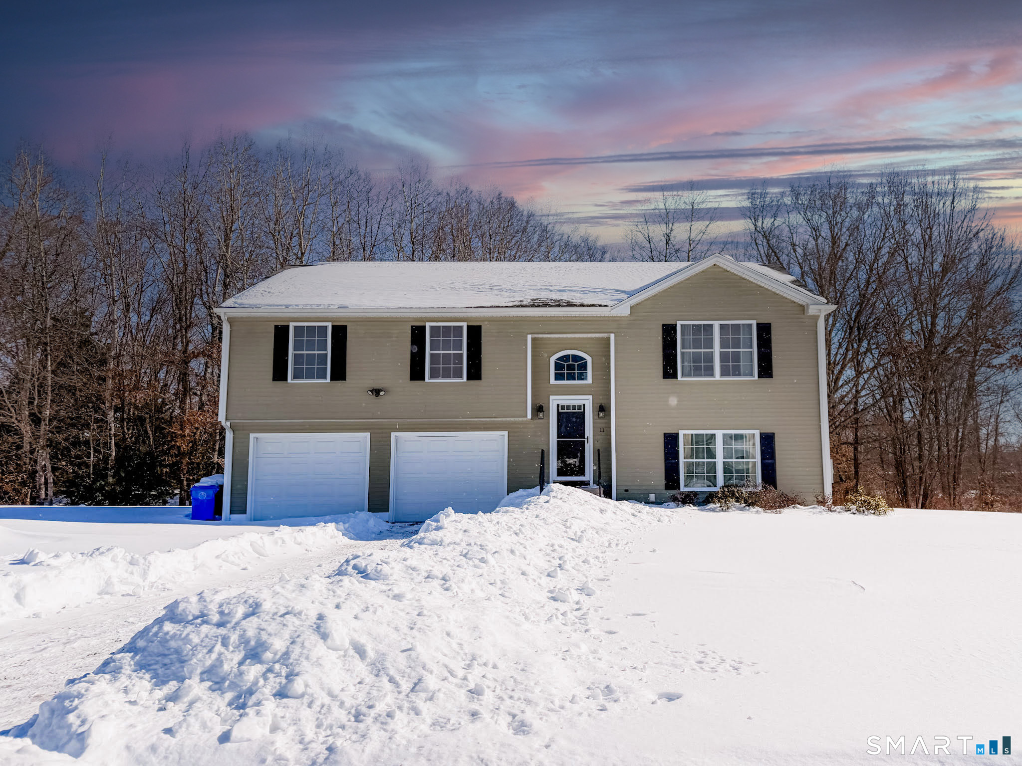 11 Brookside Drive