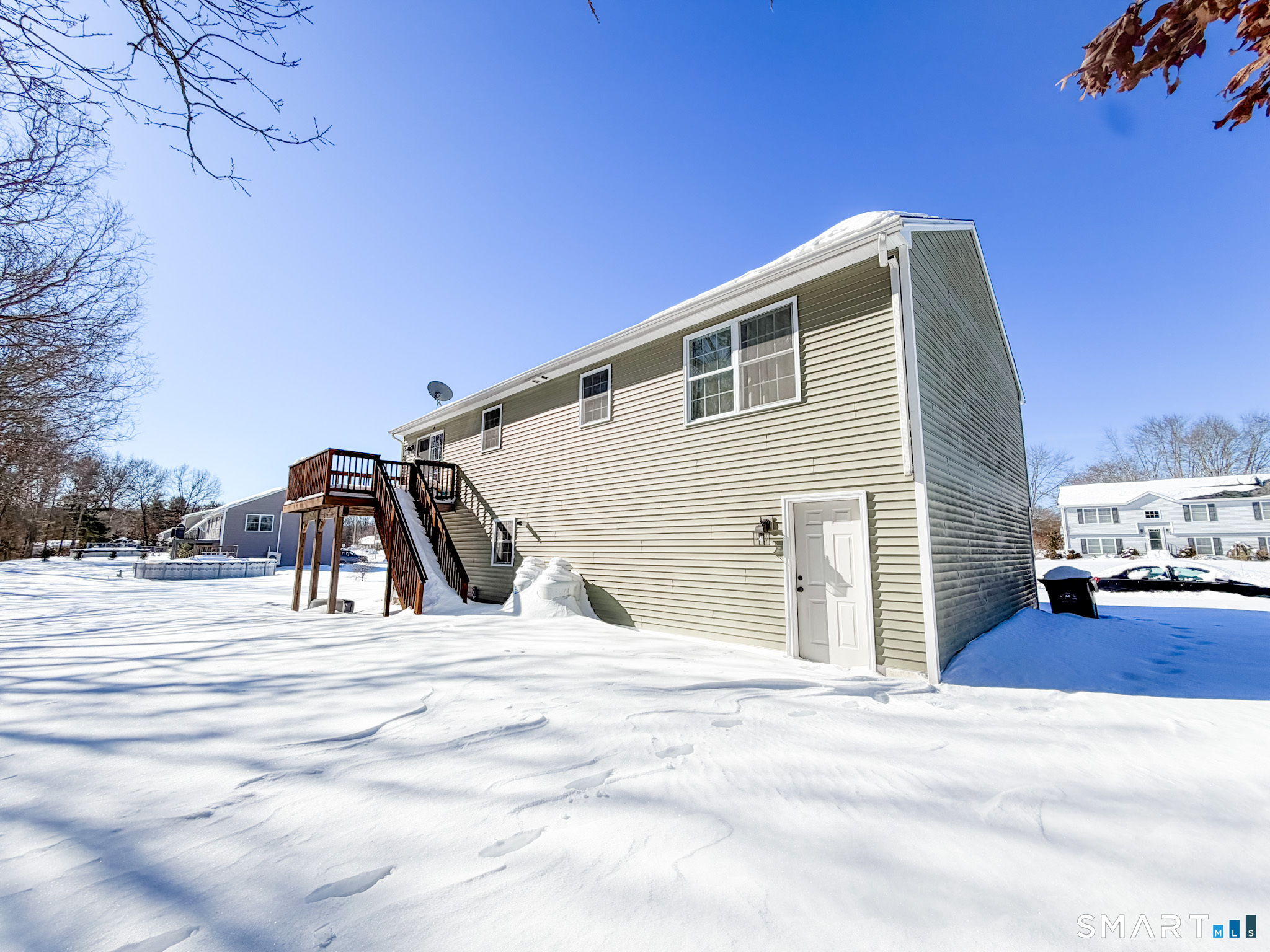 11 Brookside Drive