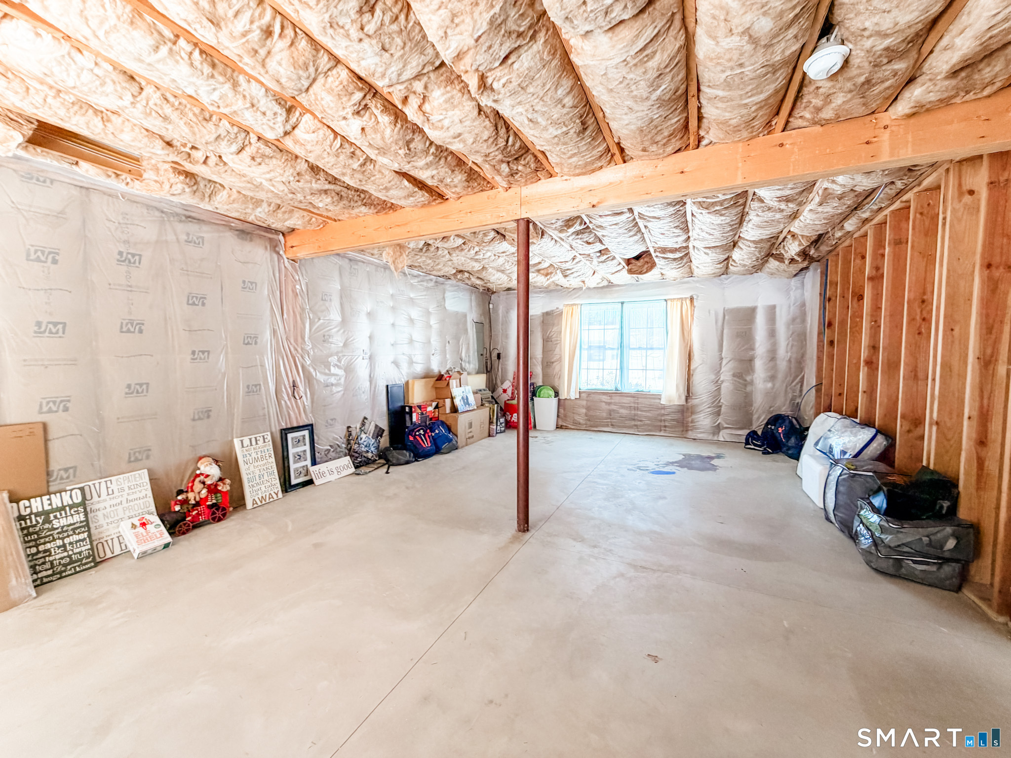 11 Brookside Drive