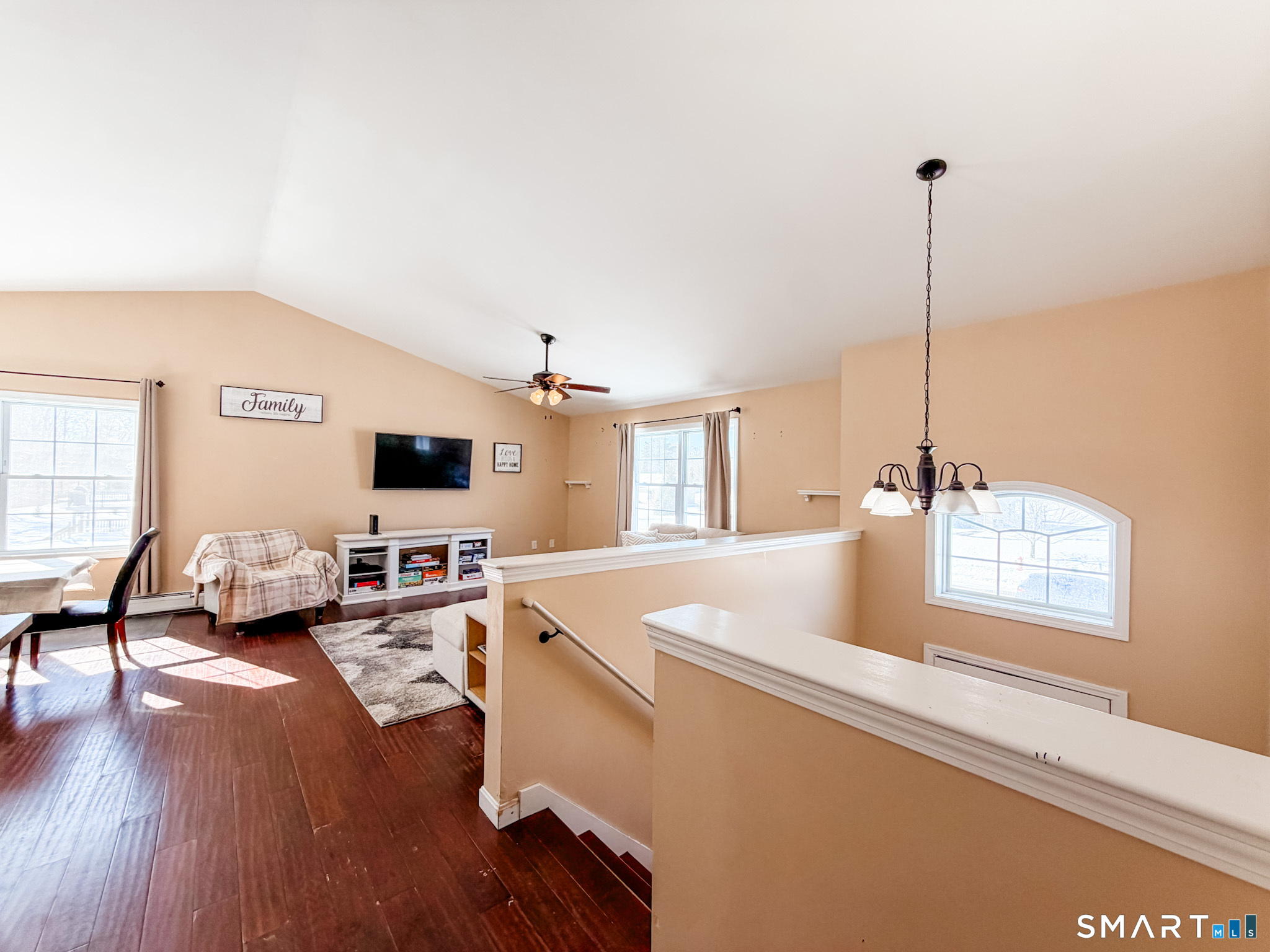 11 Brookside Drive