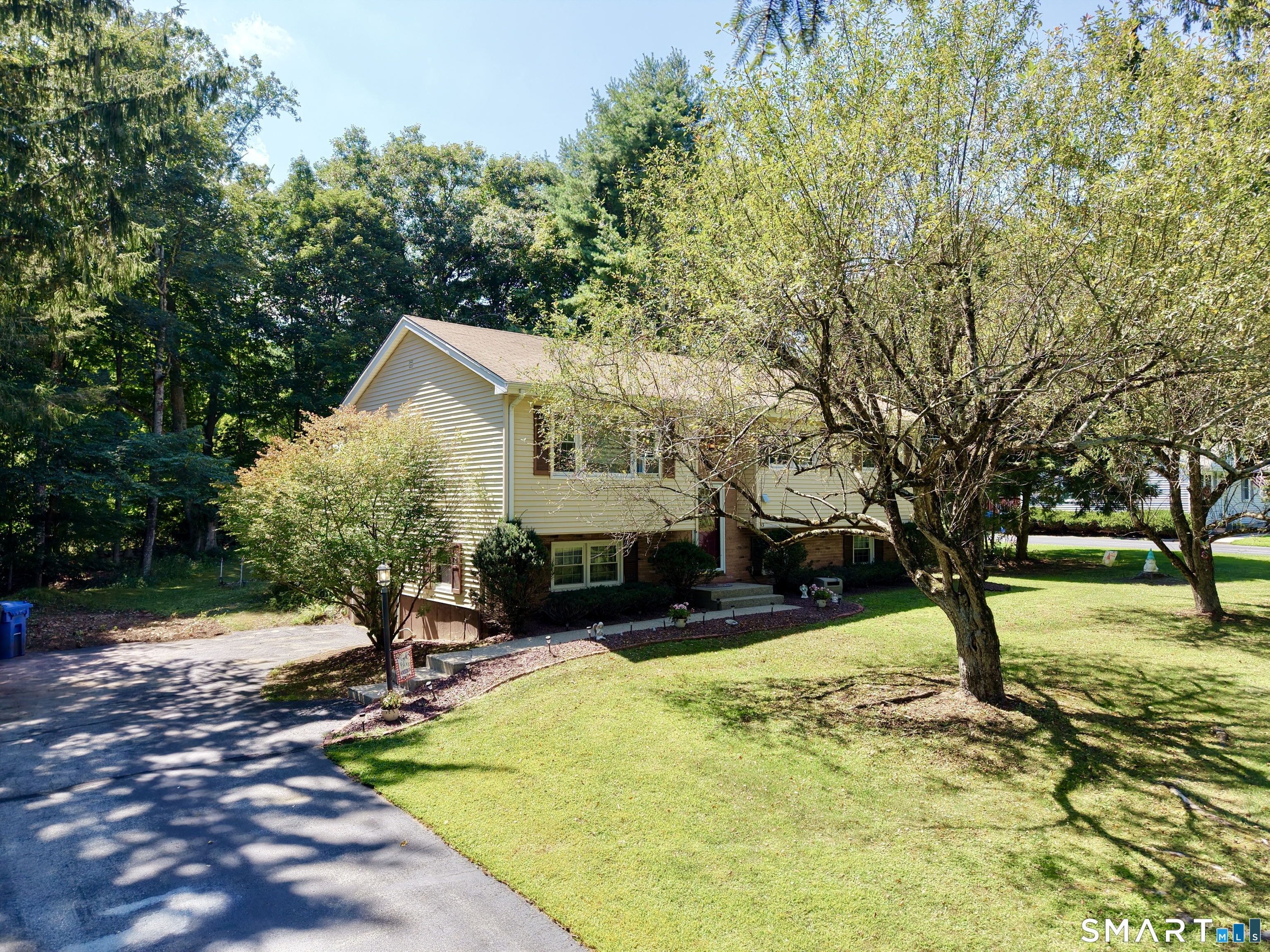 13 Polly Avenue
