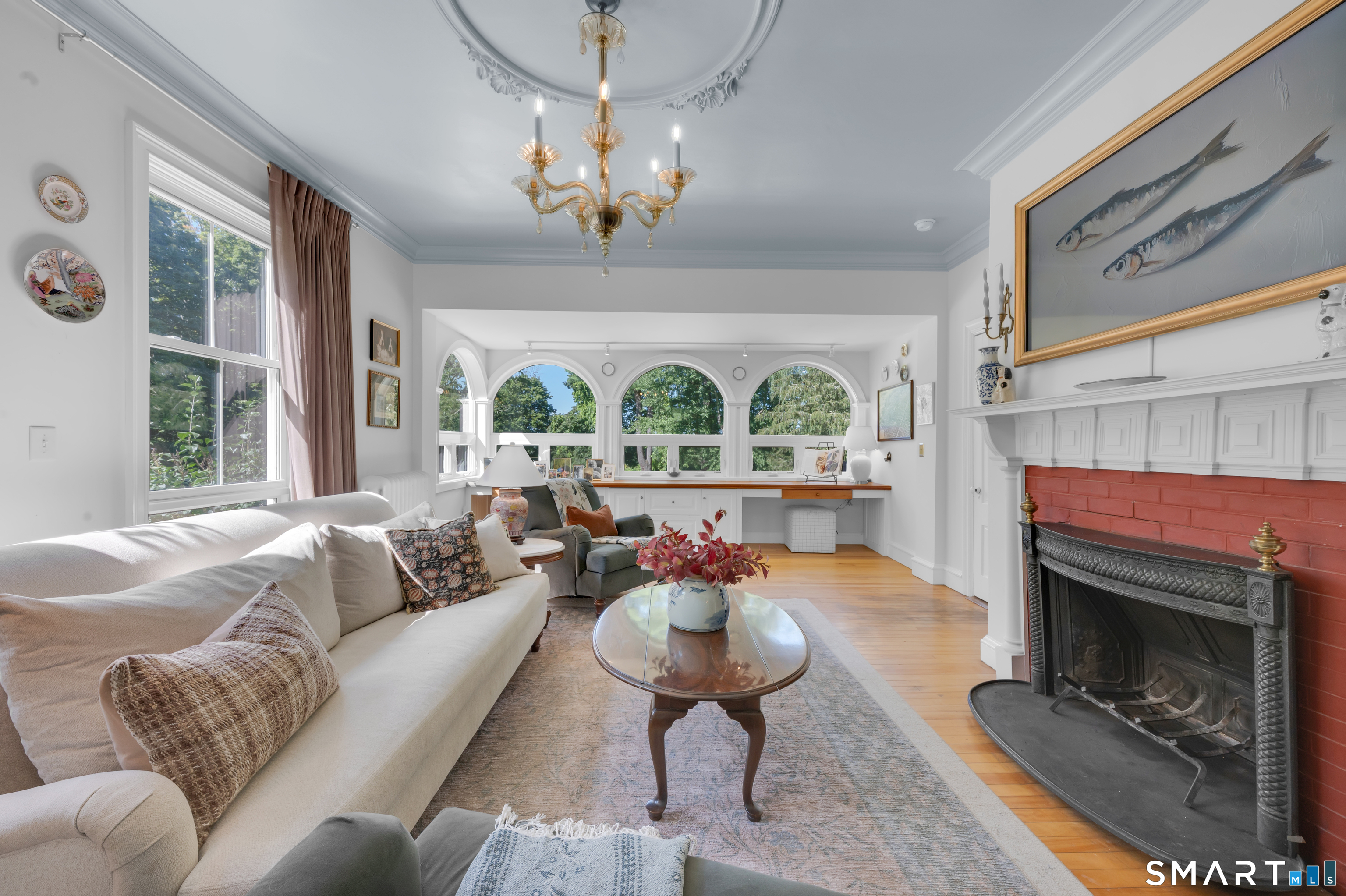 354 Pomfret Street