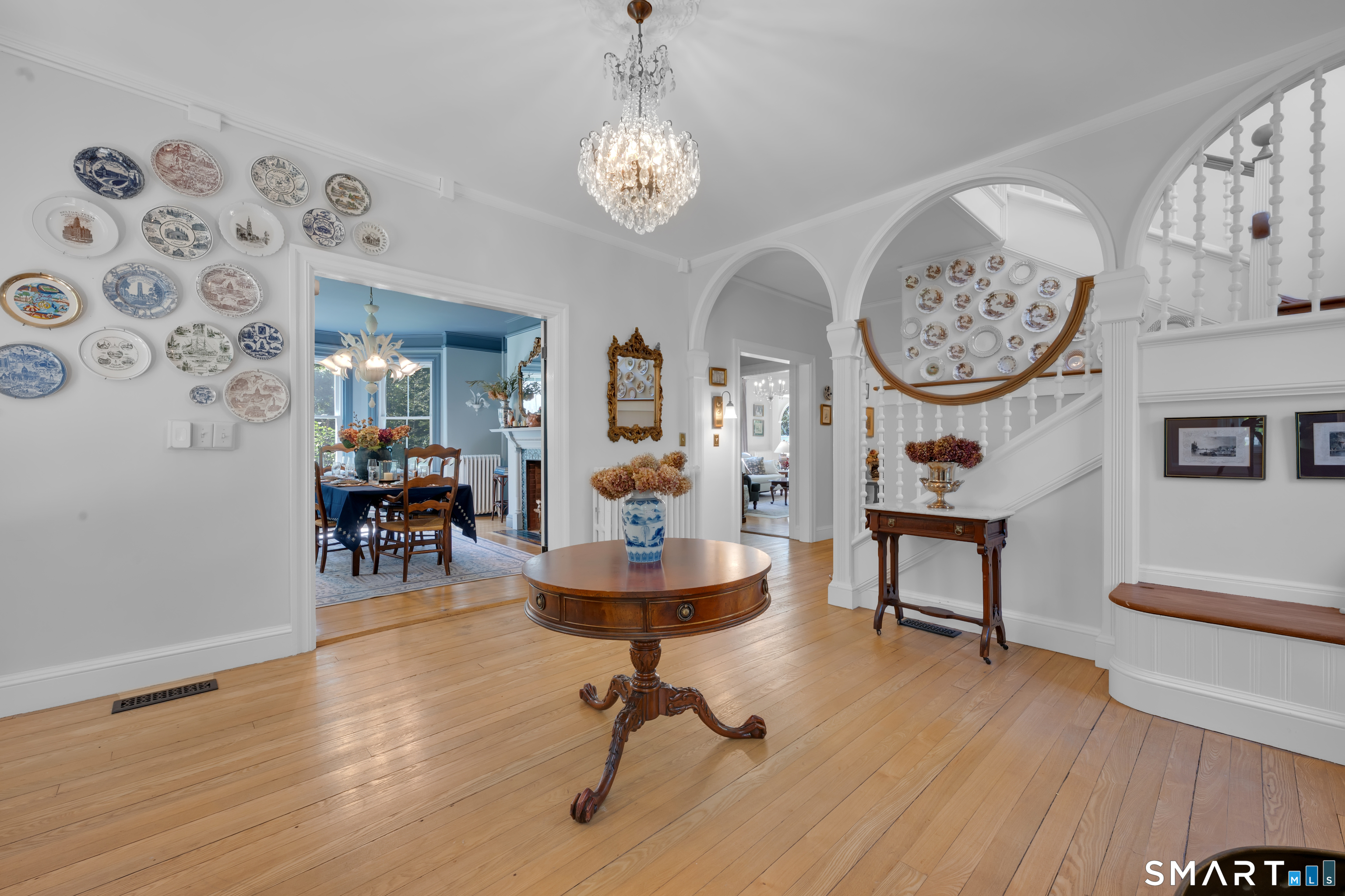 354 Pomfret Street