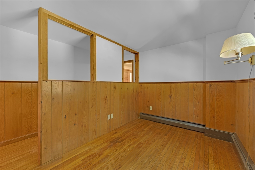 6 Laurelwood Dr
