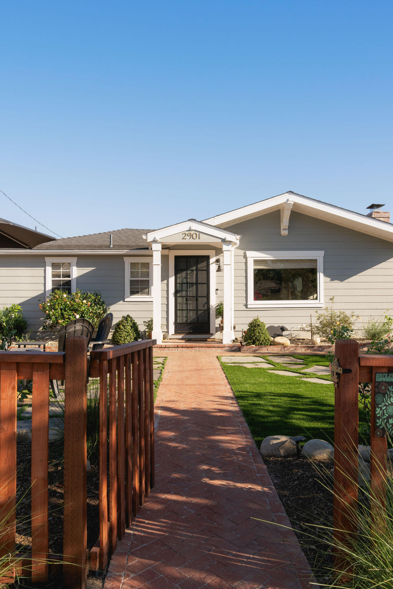 2901 Valencia Drive