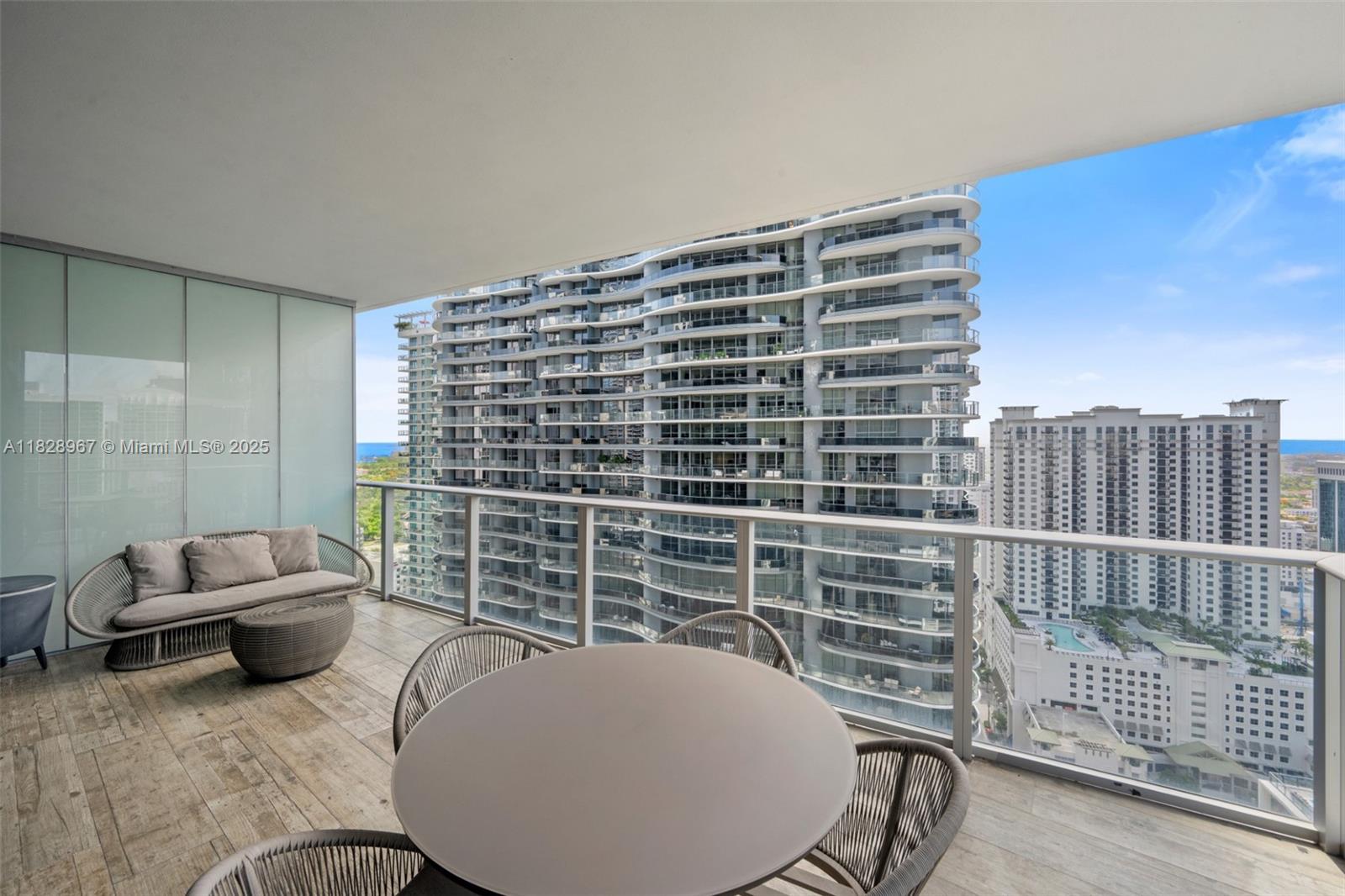 1010 Brickell Ave # 3411