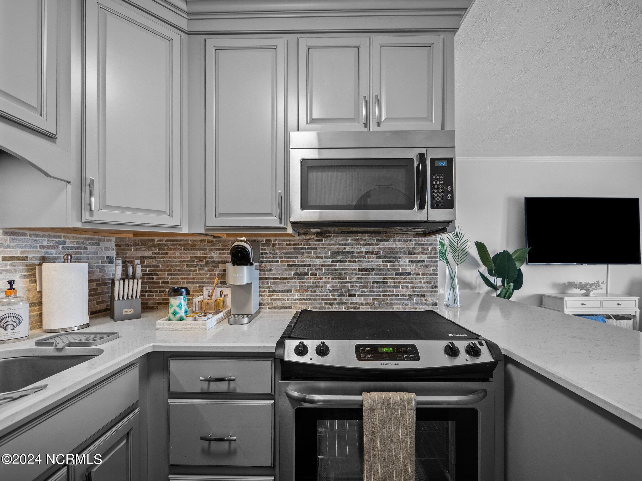 2174 New River Inlet Road 386