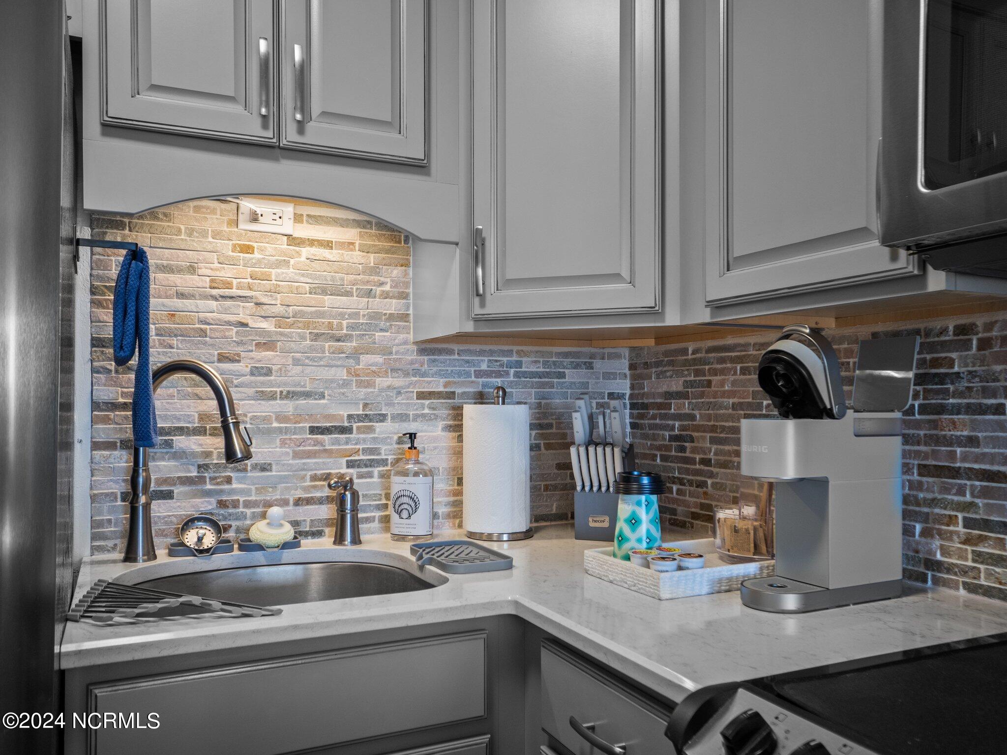 2174 New River Inlet Road 386