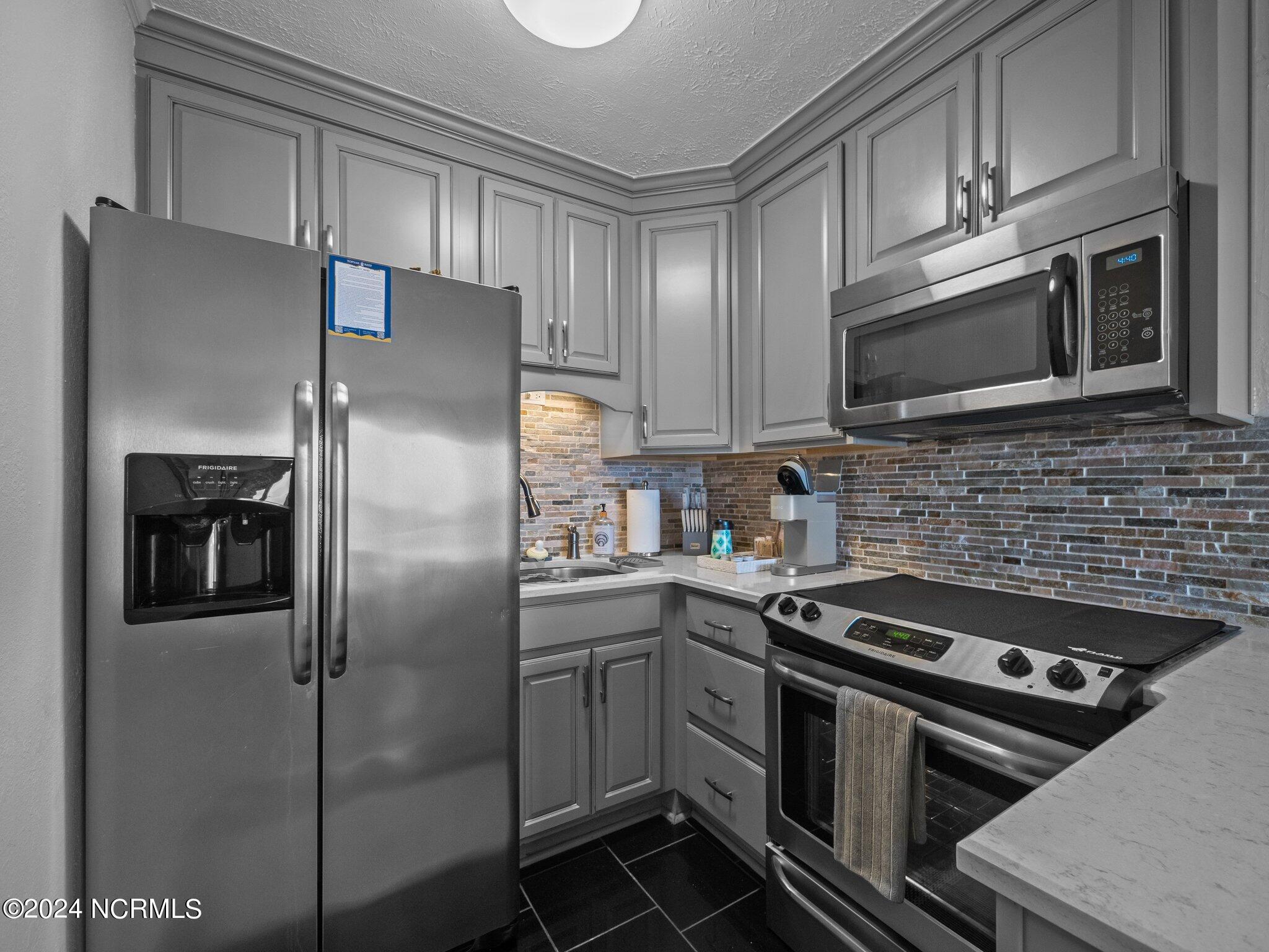 2174 New River Inlet Road 386