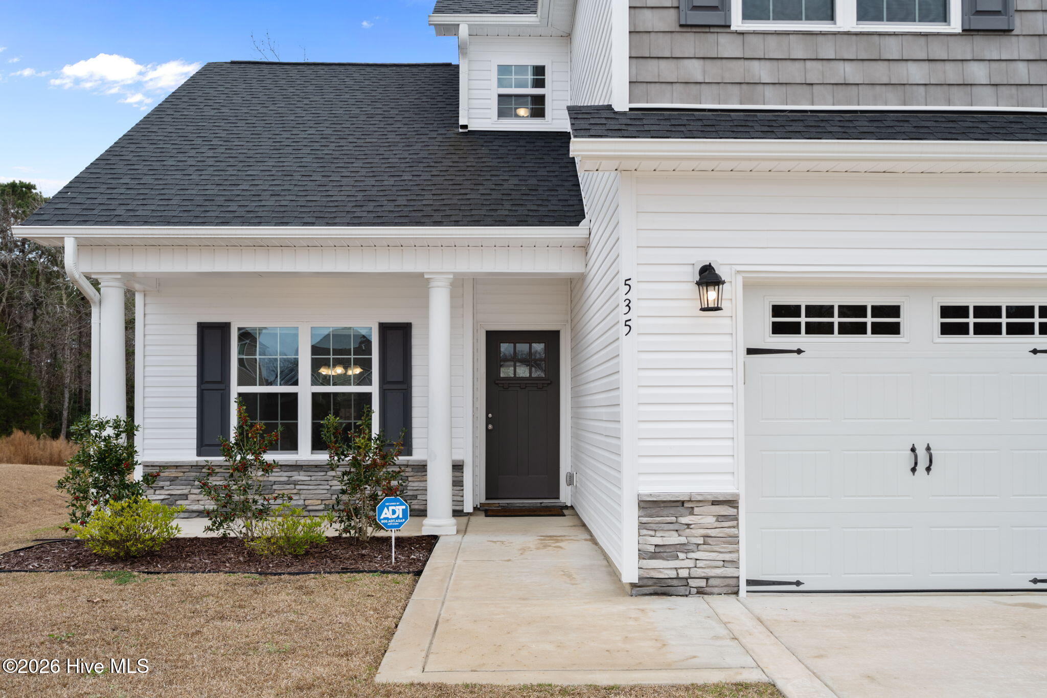 535 White Shoal Way
