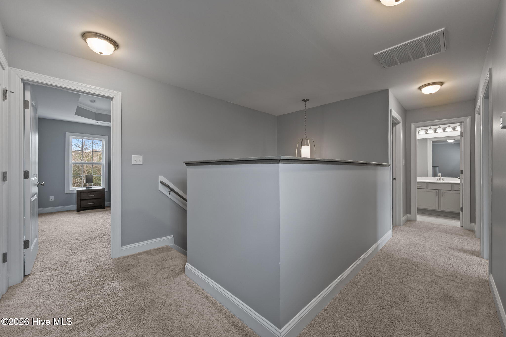 535 White Shoal Way