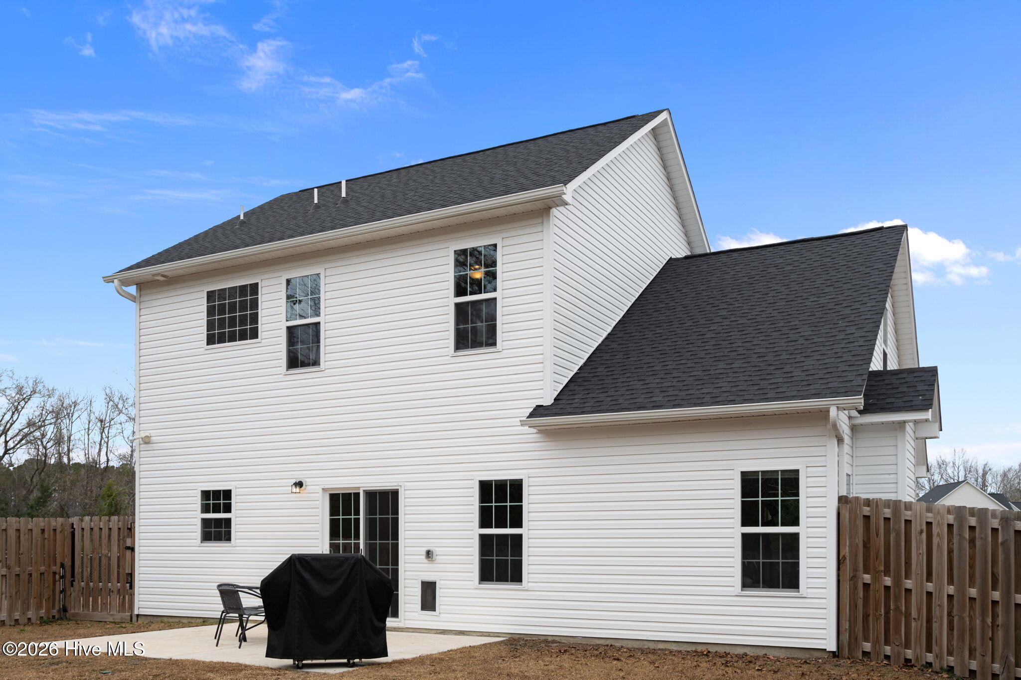 535 White Shoal Way