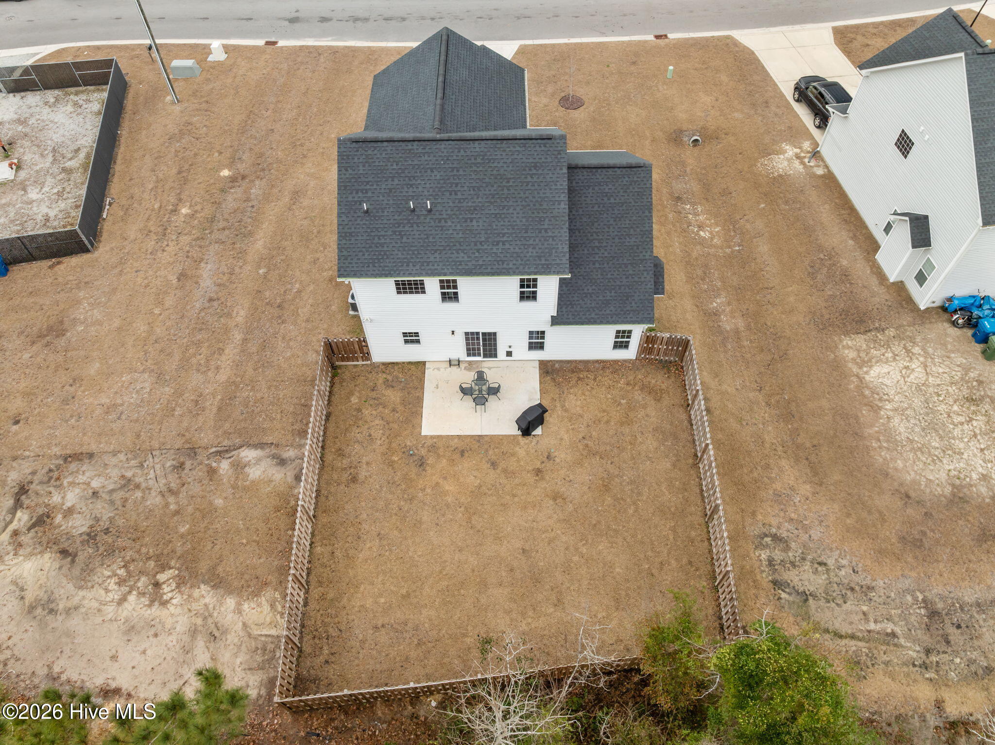 535 White Shoal Way