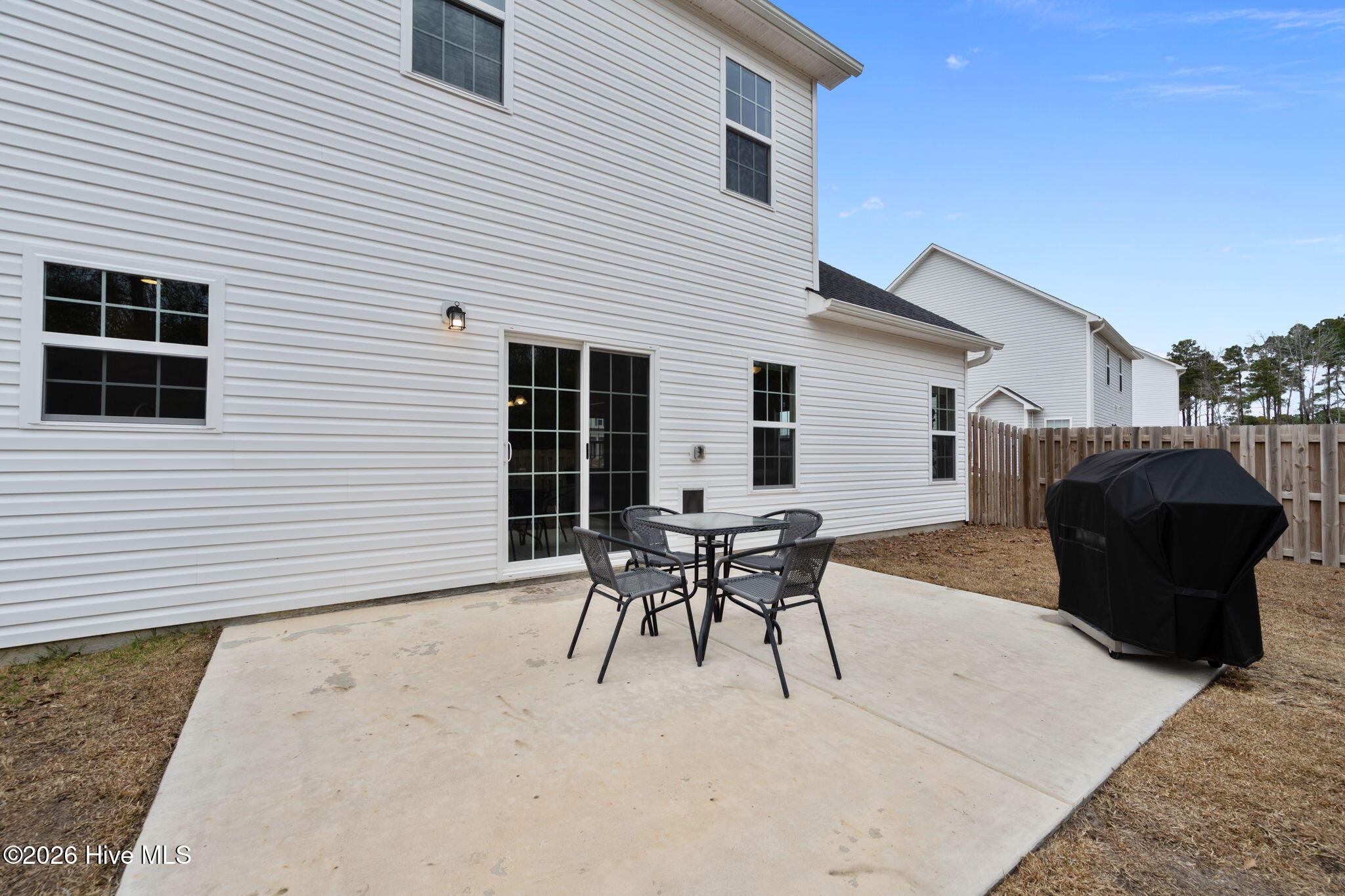 535 White Shoal Way