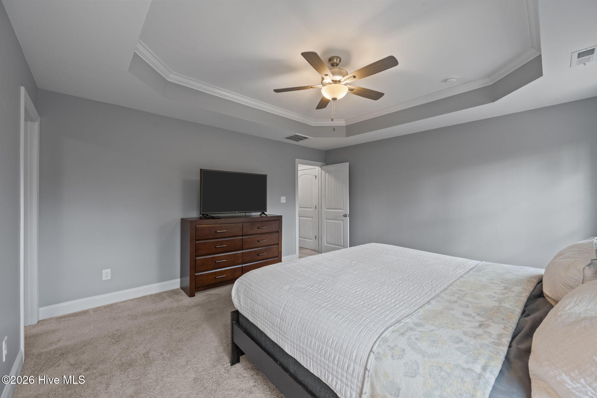 535 White Shoal Way