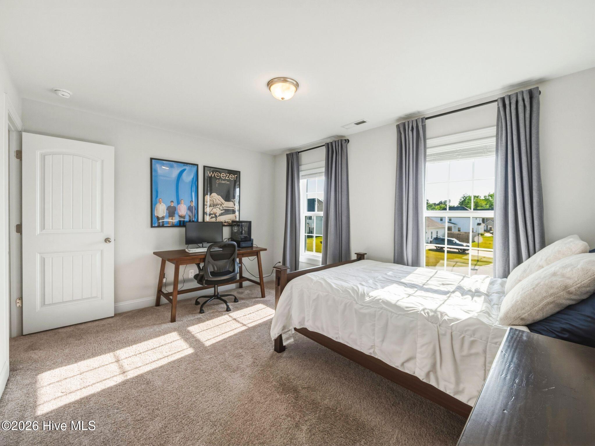 519 White Shoal Way