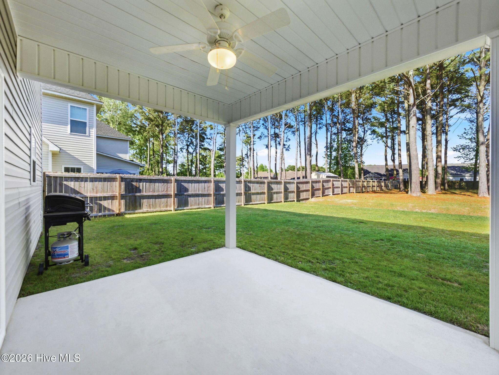 519 White Shoal Way