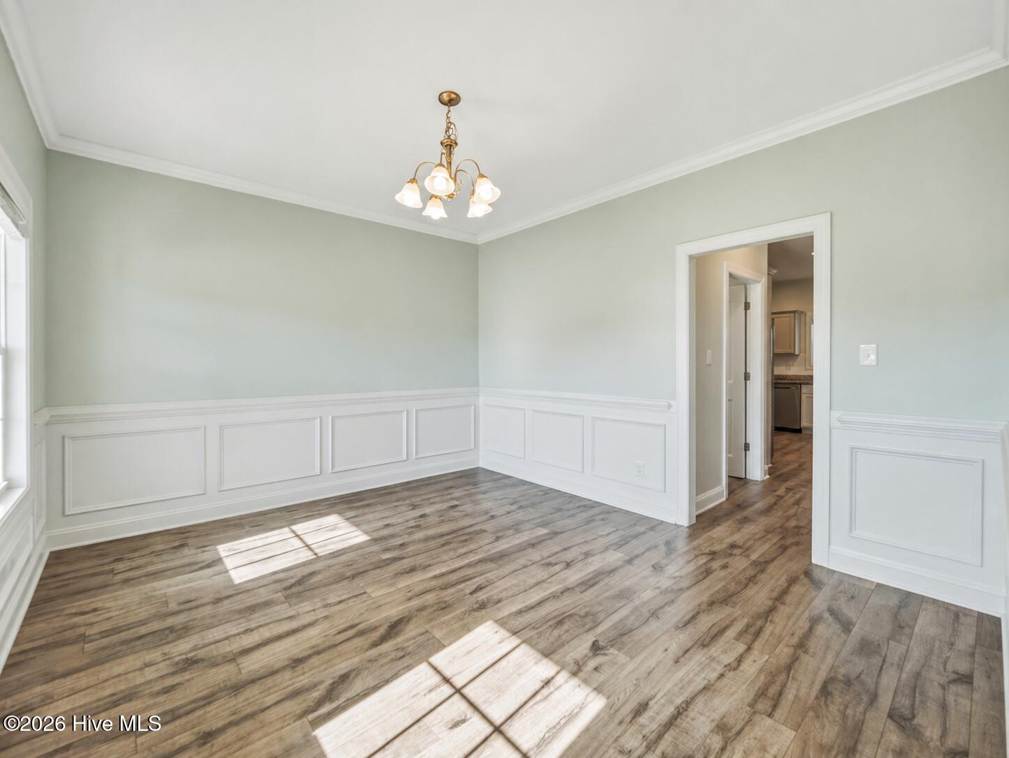 519 White Shoal Way