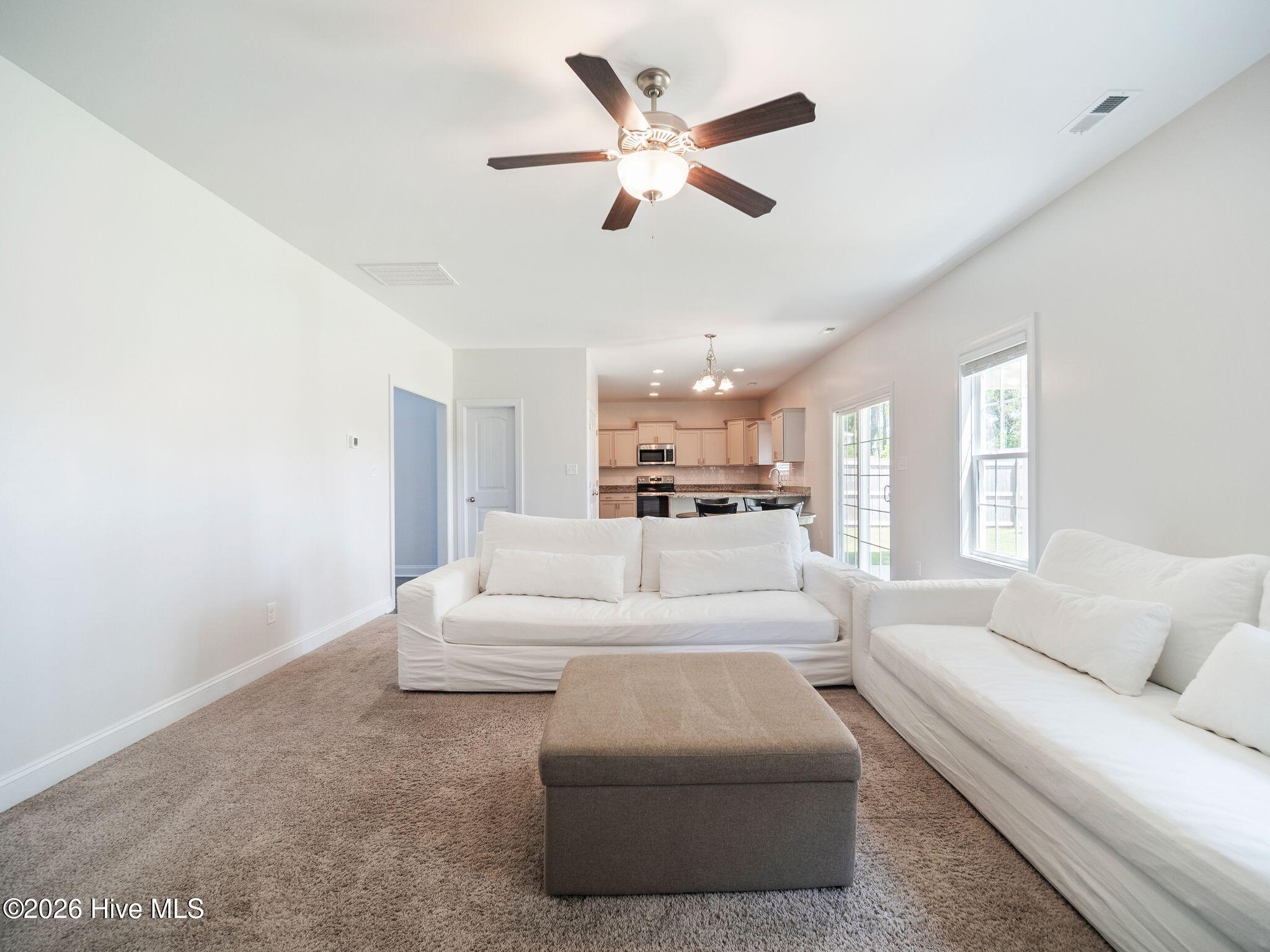 519 White Shoal Way