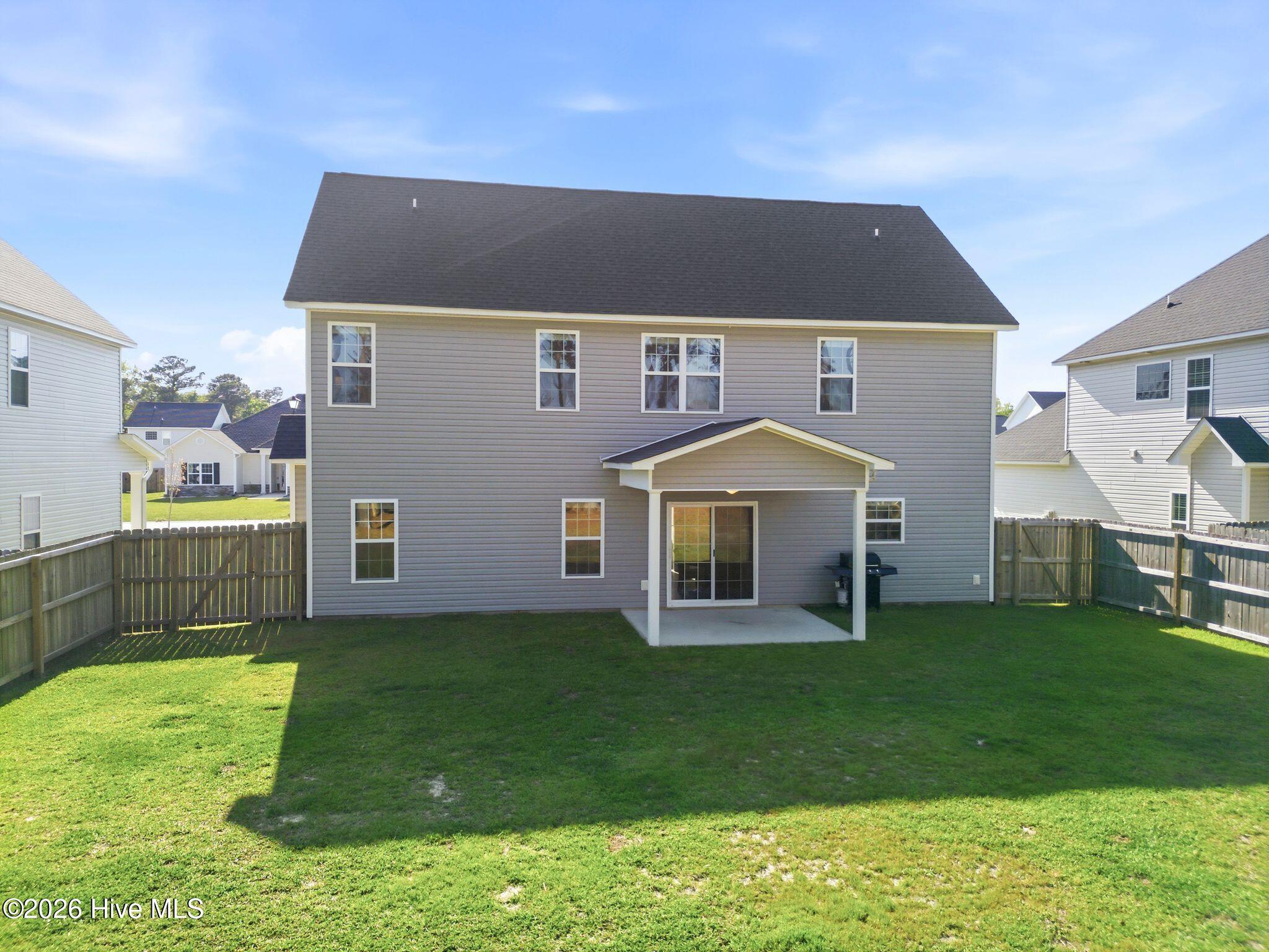 519 White Shoal Way
