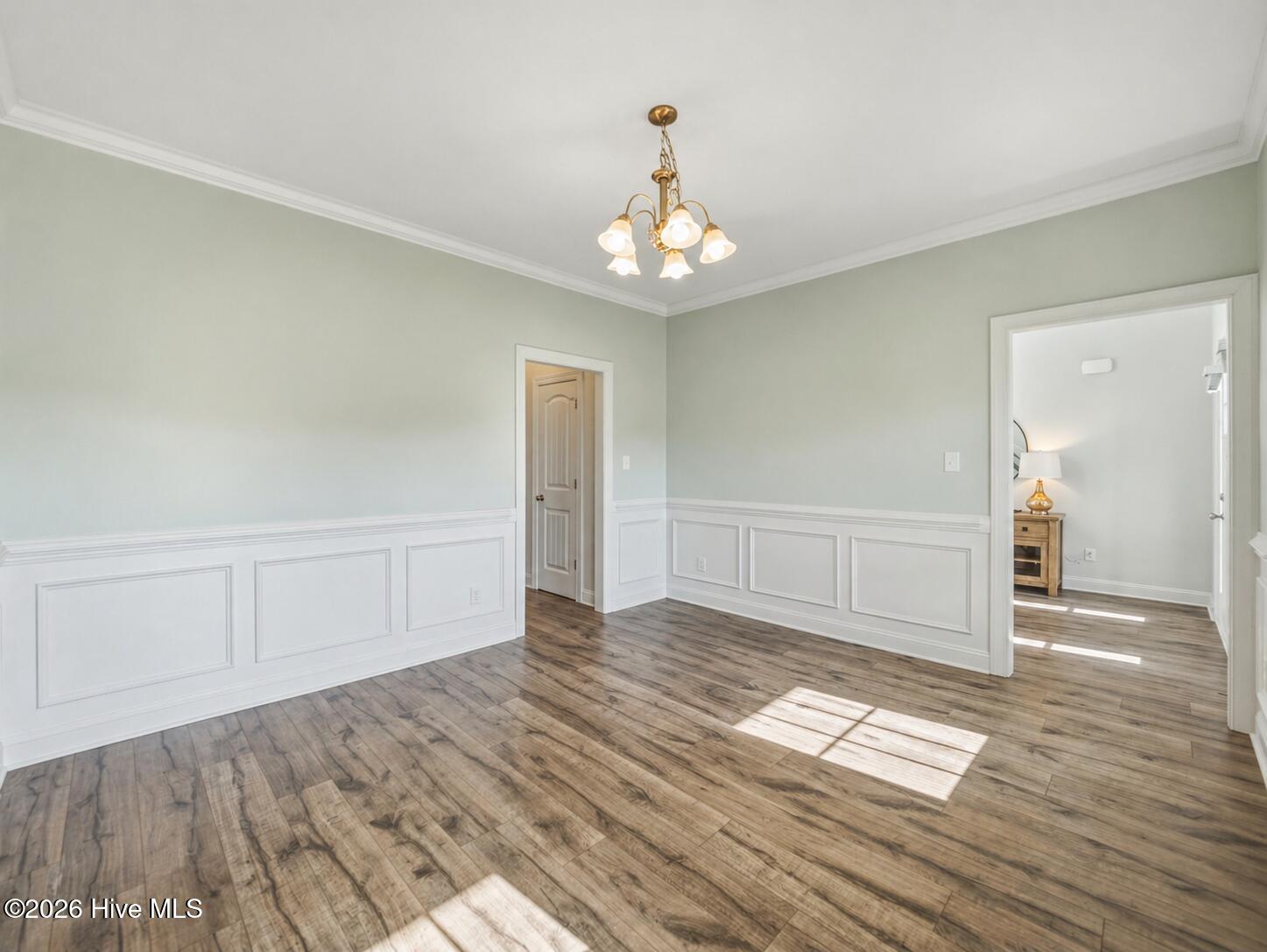 519 White Shoal Way