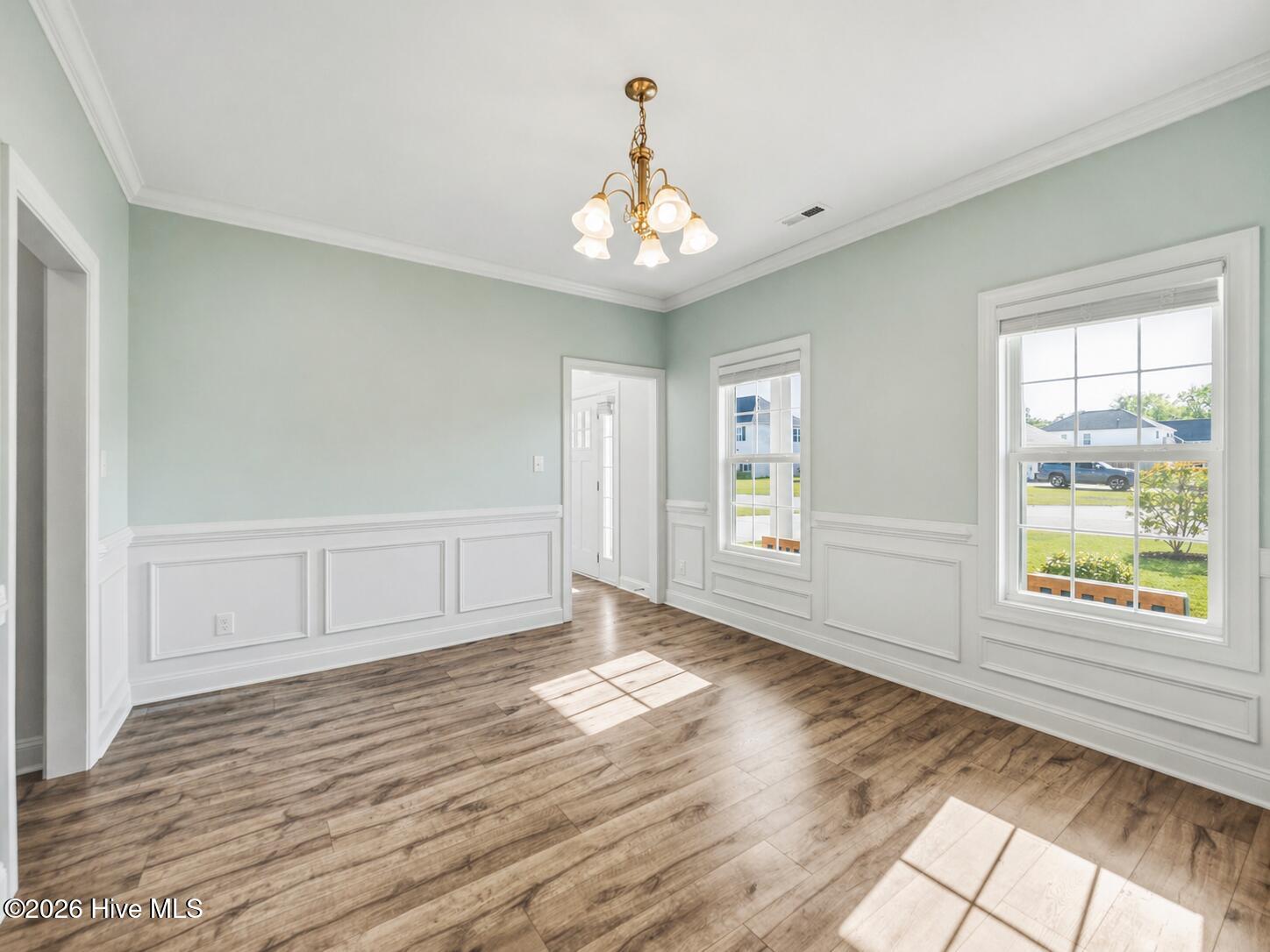 519 White Shoal Way