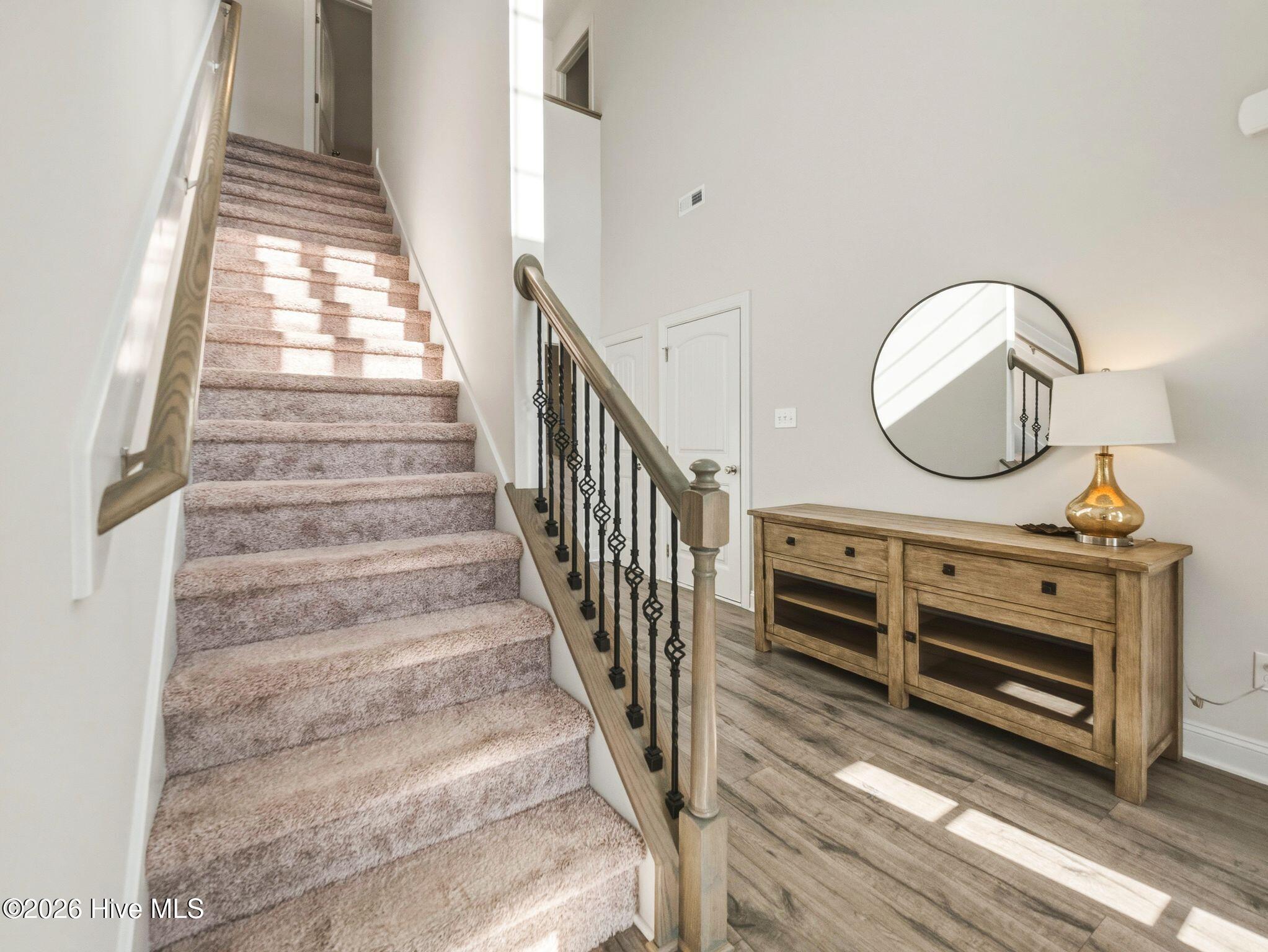 519 White Shoal Way
