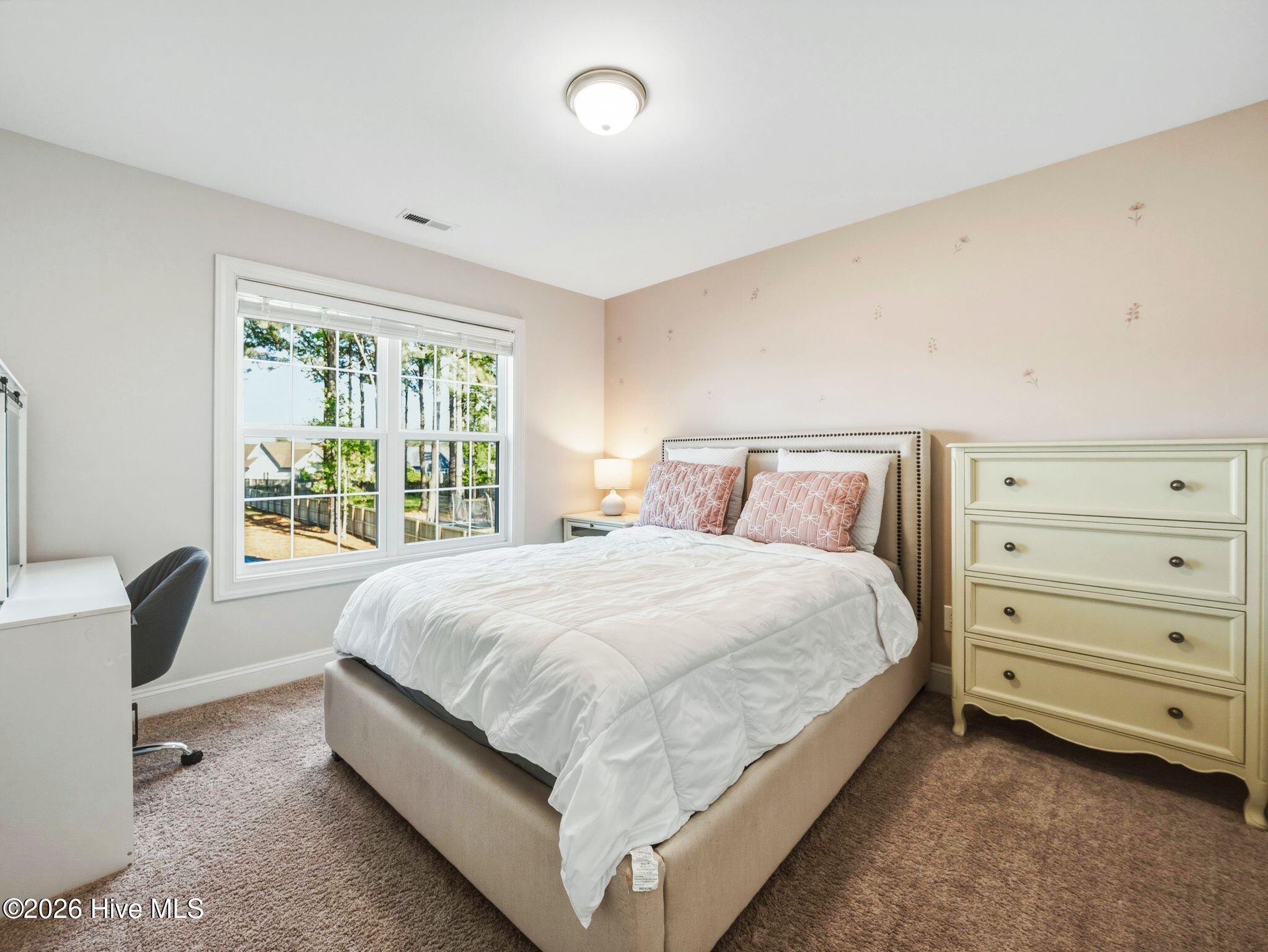 519 White Shoal Way