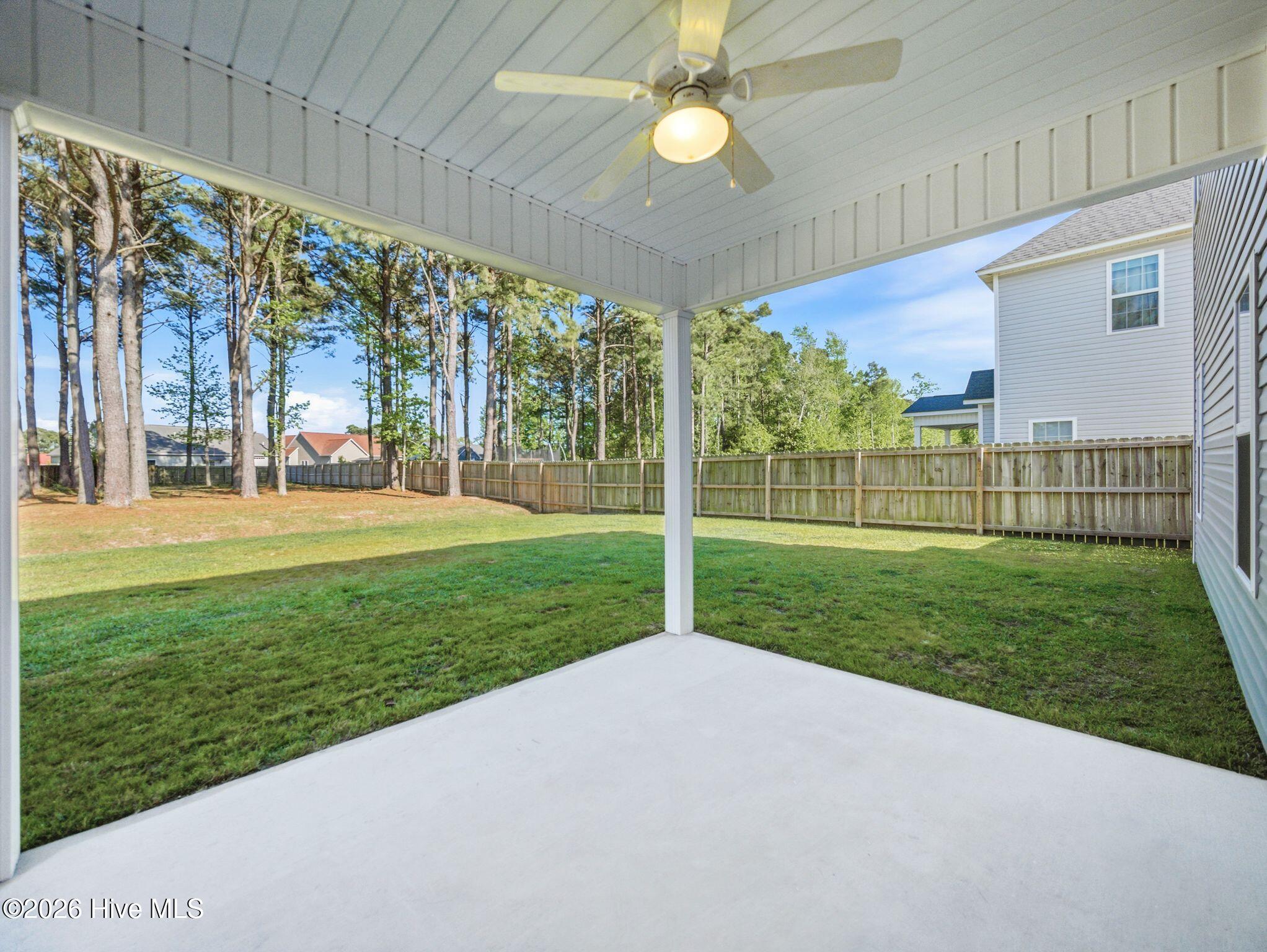 519 White Shoal Way