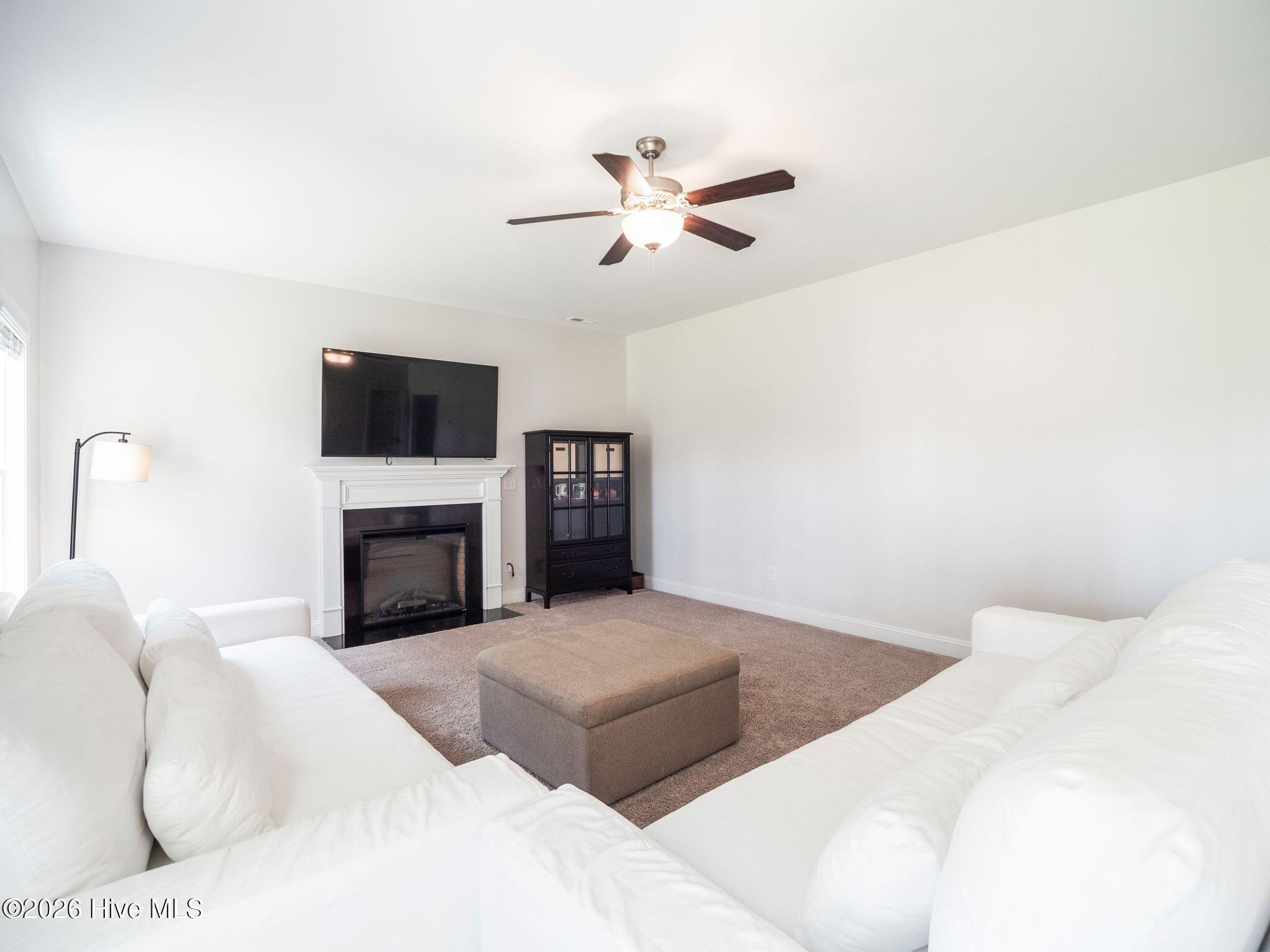 519 White Shoal Way