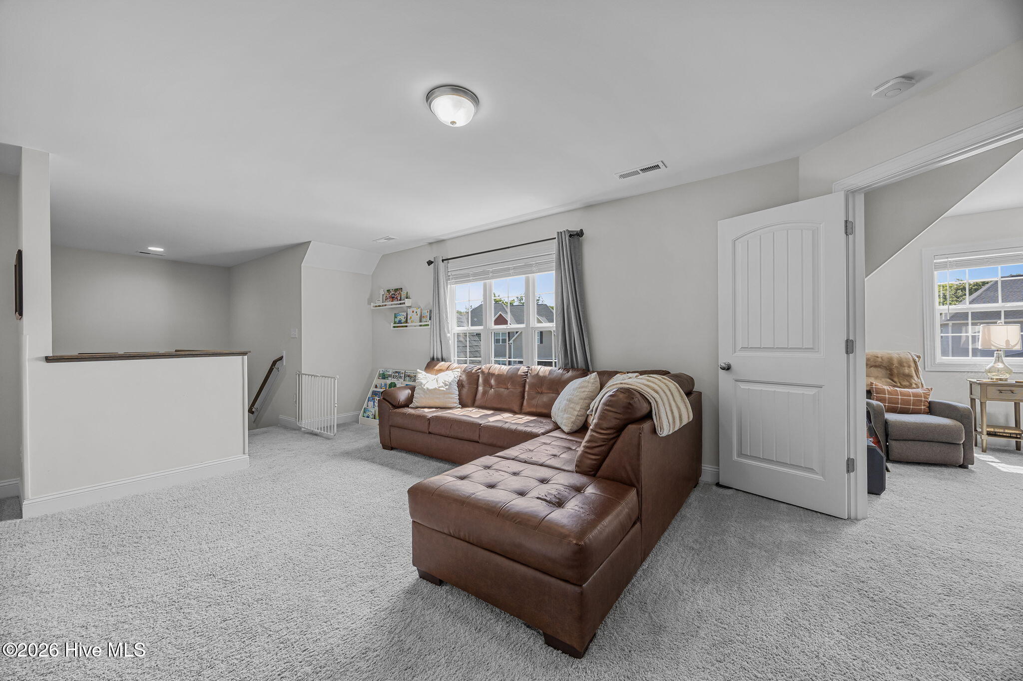 558 White Shoal Way