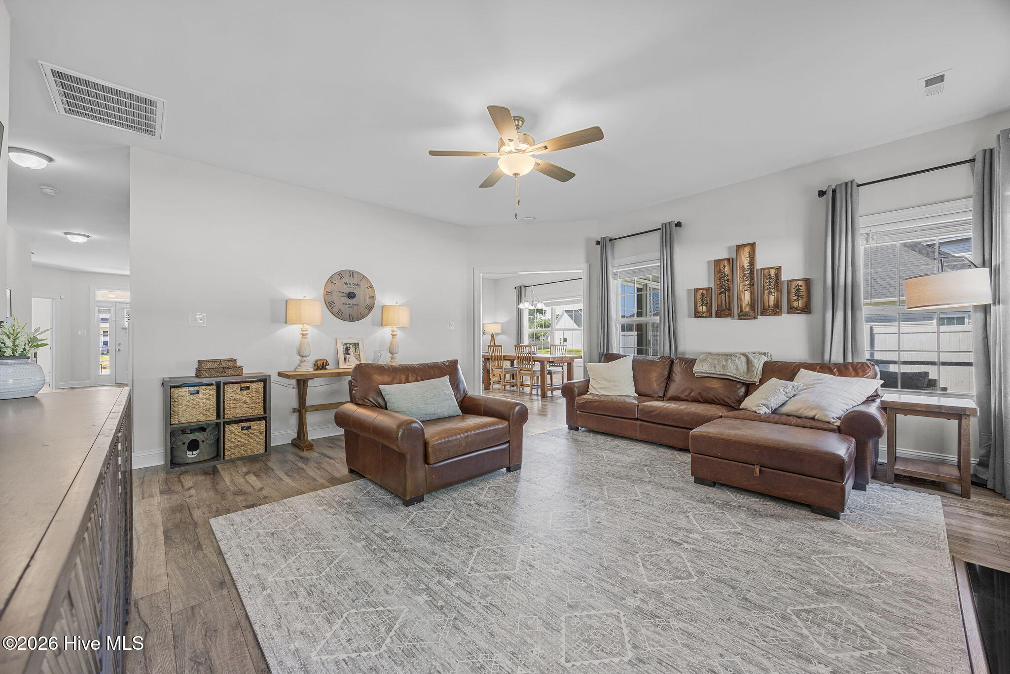 558 White Shoal Way