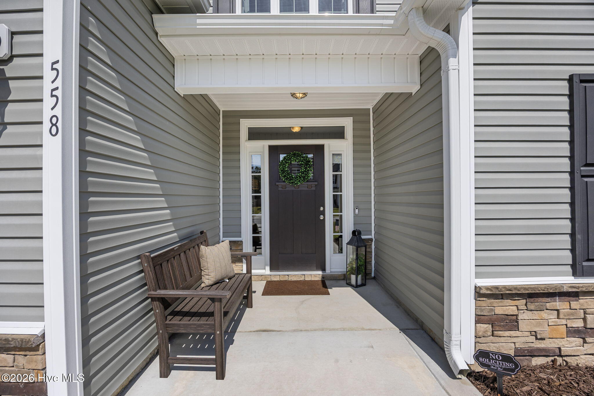 558 White Shoal Way