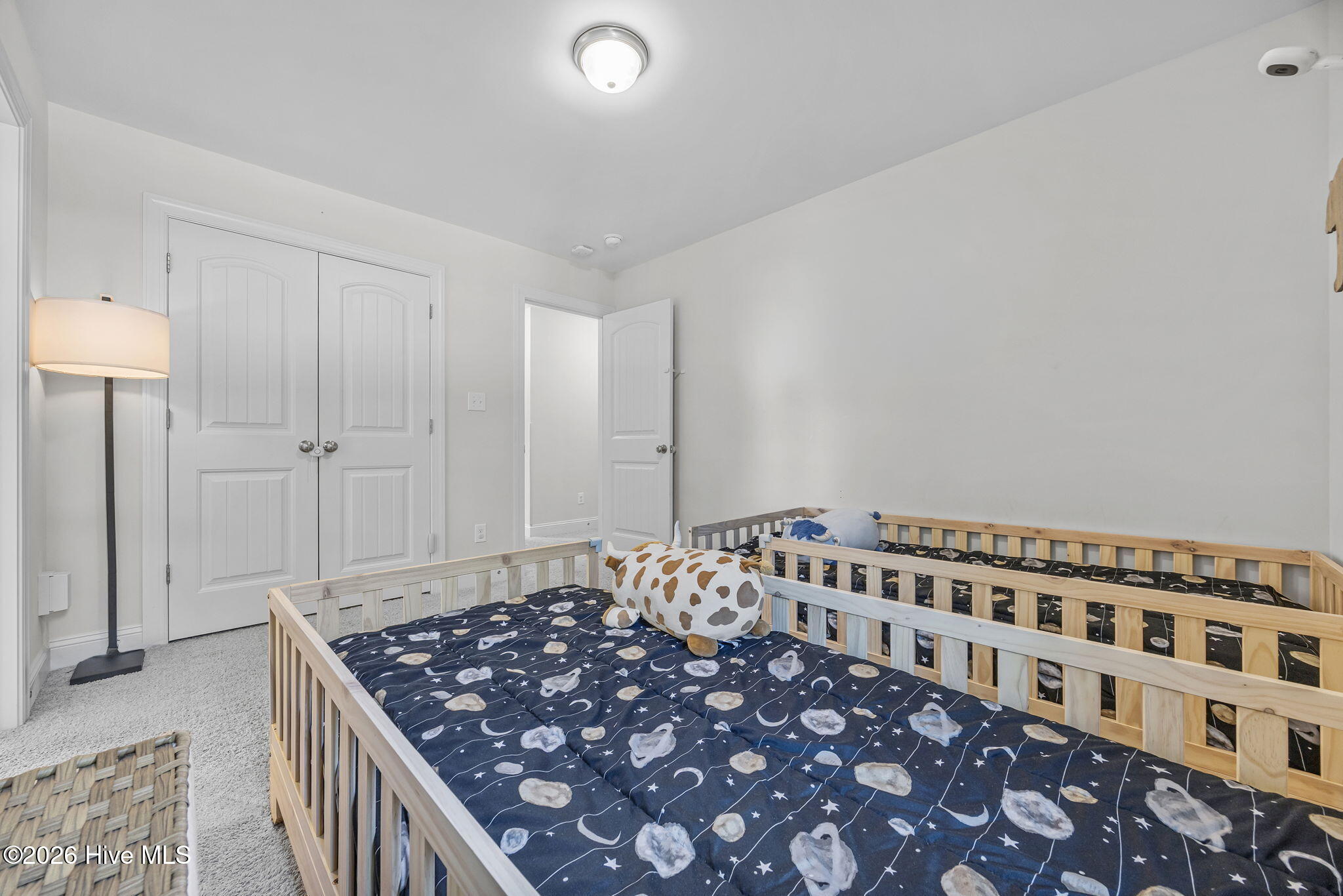 558 White Shoal Way