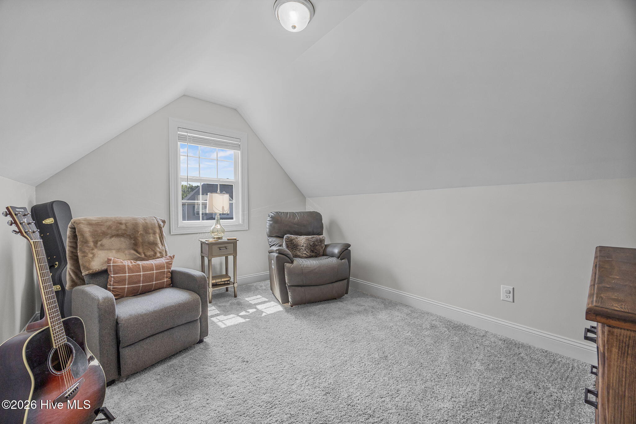 558 White Shoal Way