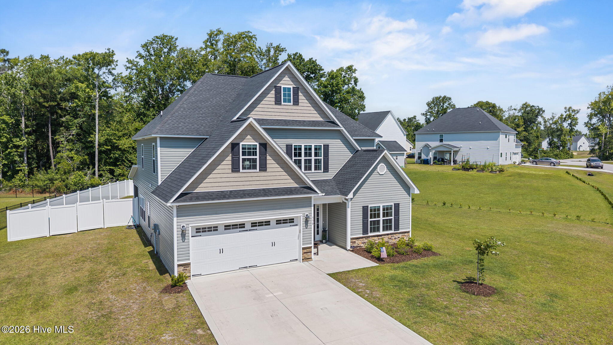 558 White Shoal Way