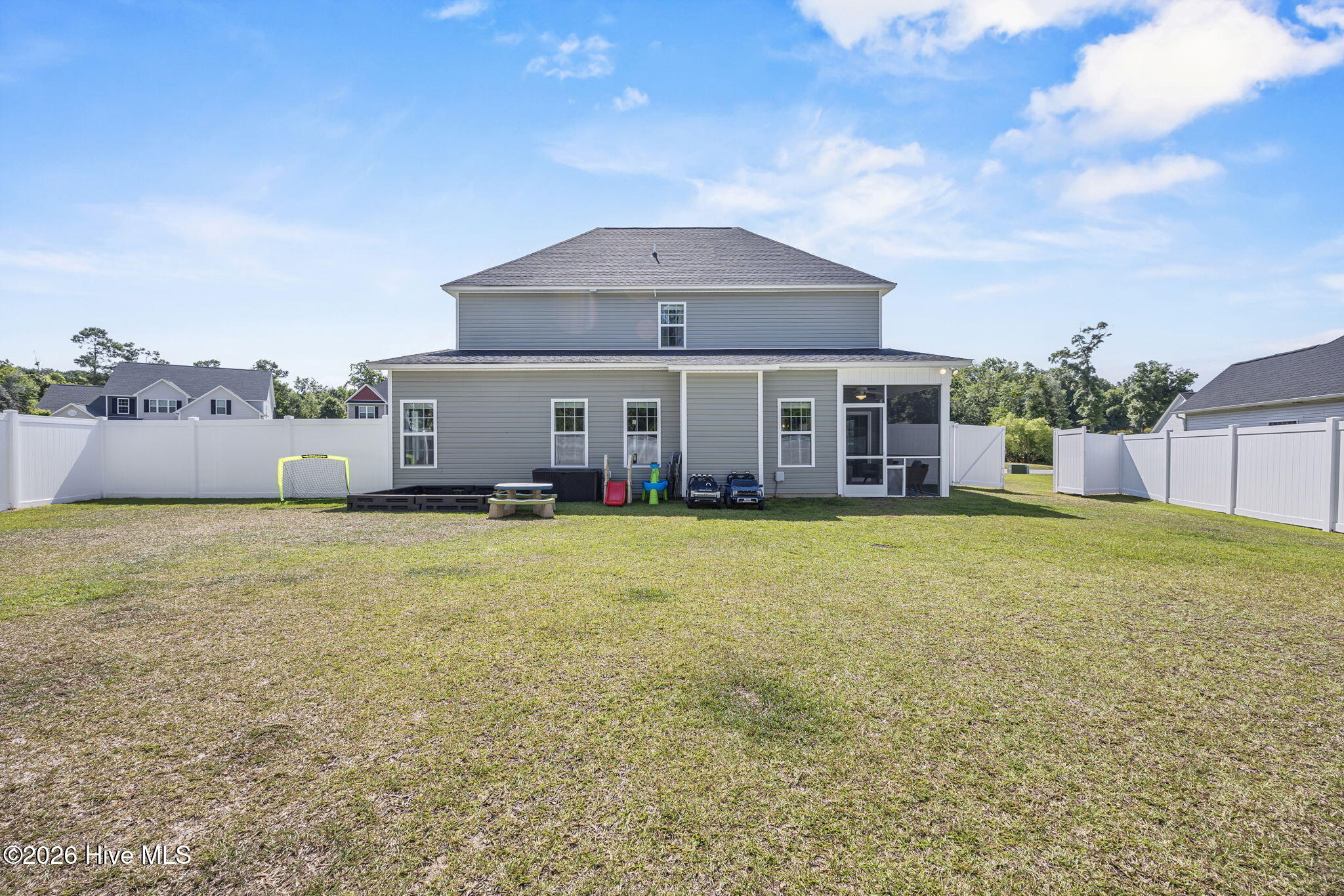 558 White Shoal Way